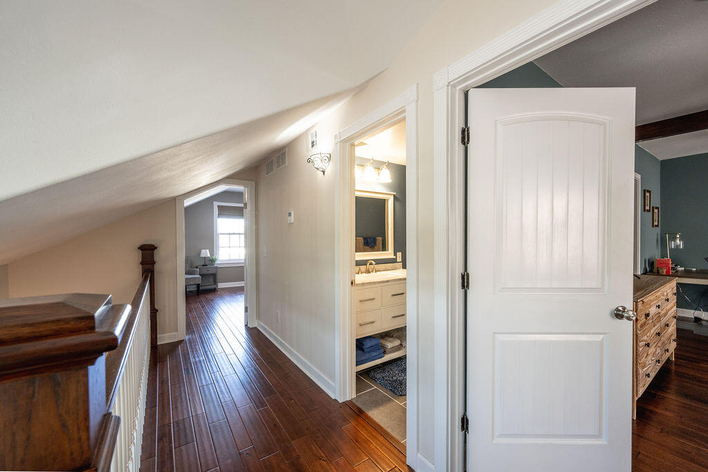 400 White Street Property Photo 26