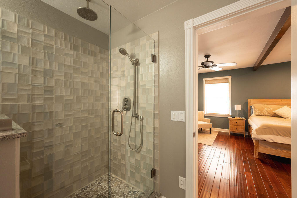 400 White Street Property Photo 36