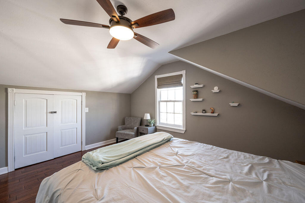 400 White Street Property Photo 38