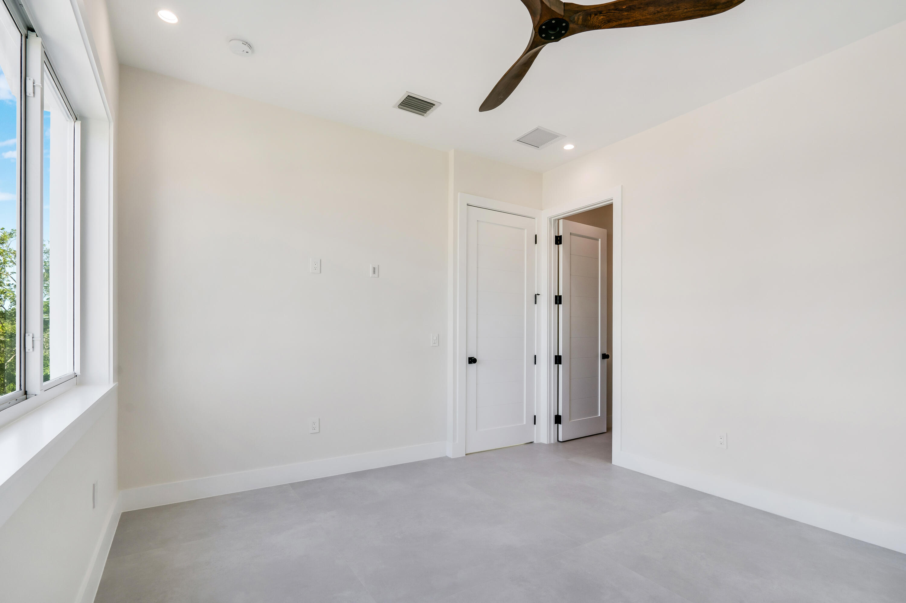 117 Leoni Drive Property Photo 35