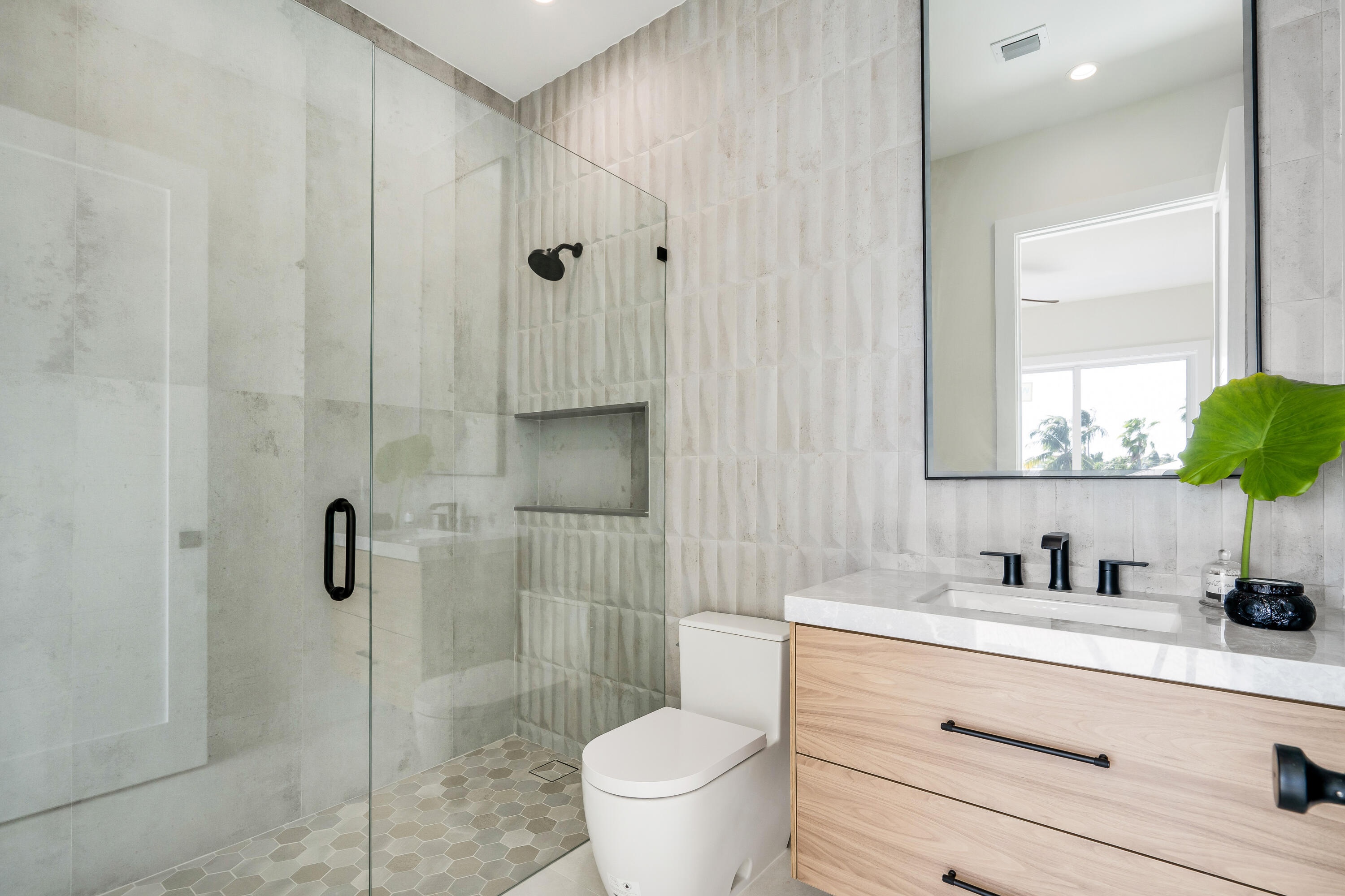 117 Leoni Drive Property Photo 37