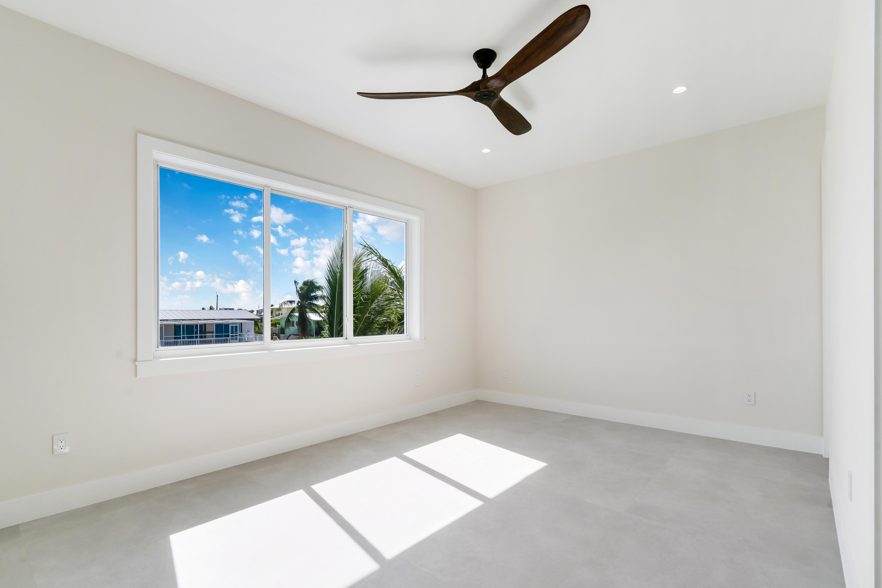 117 Leoni Drive Property Photo 40