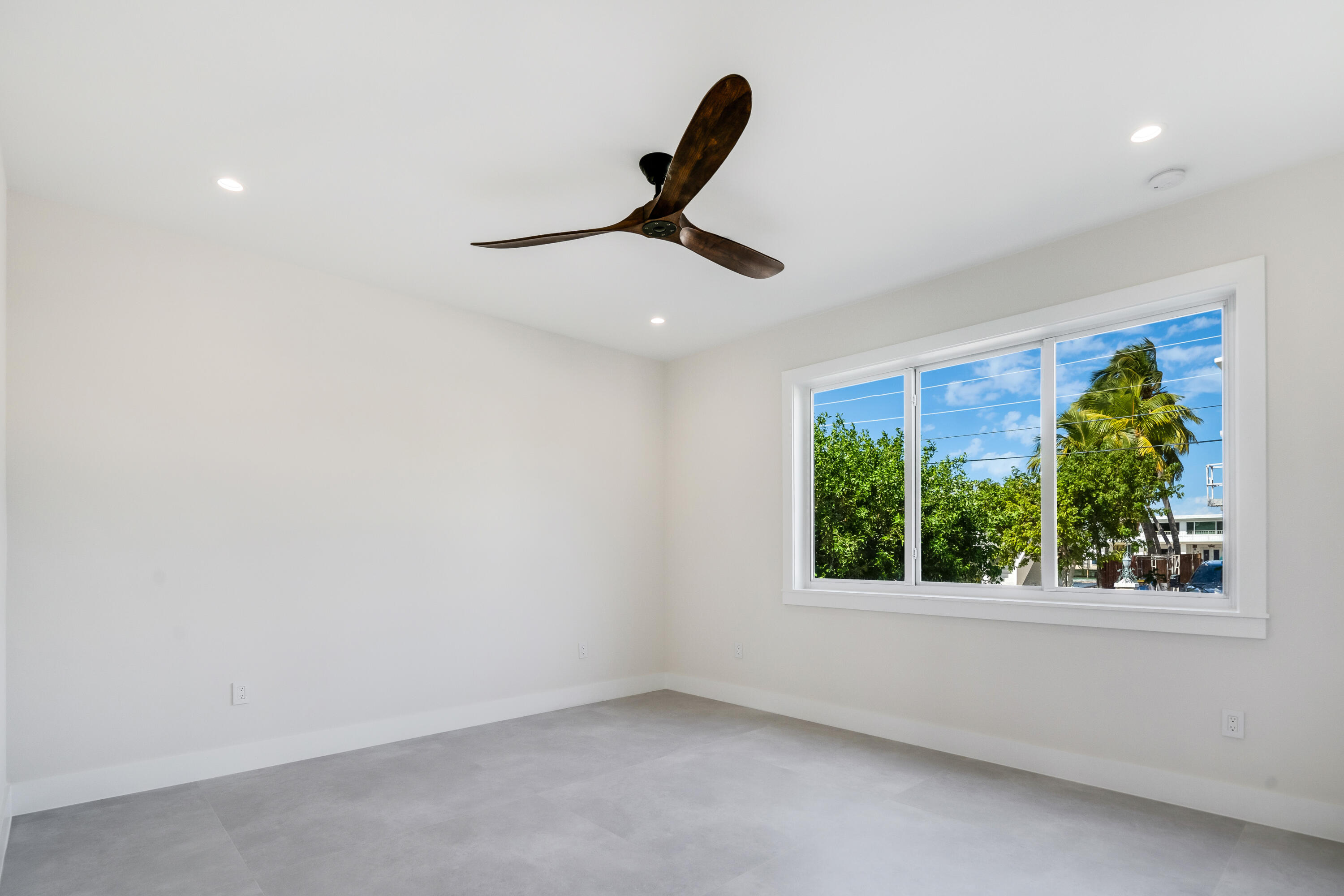 117 Leoni Drive Property Photo 47