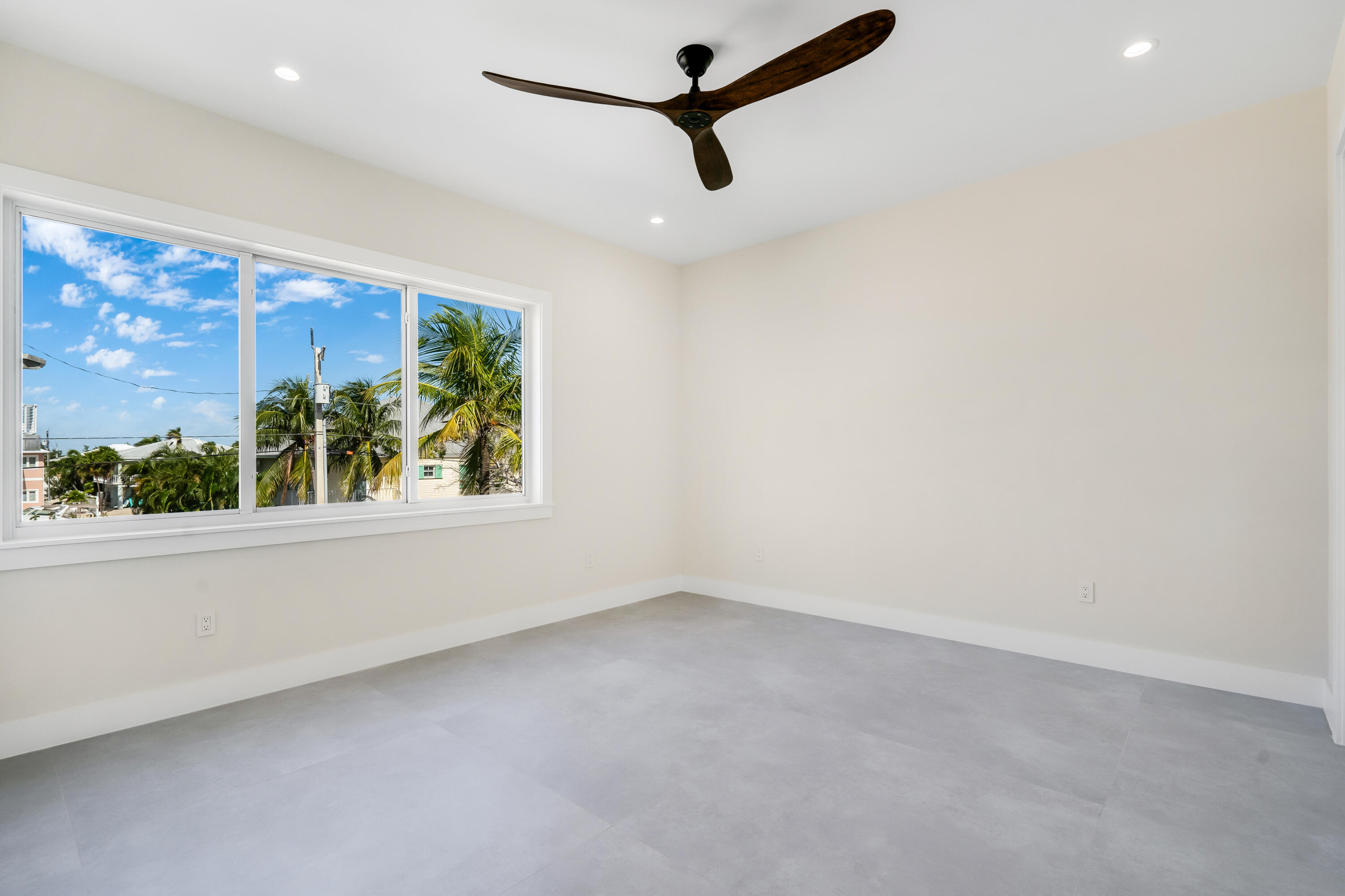 117 Leoni Drive Property Photo 48