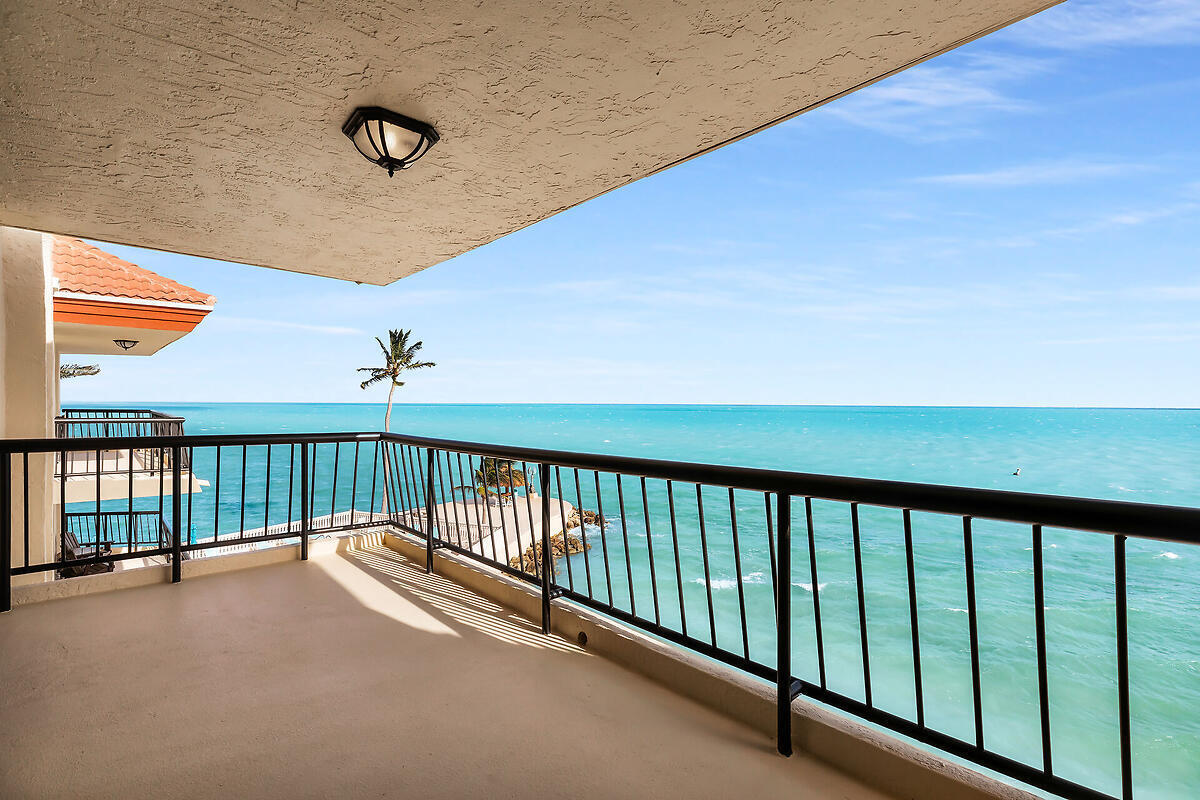 101 E Ocean Drive, C403 Property Photo 1