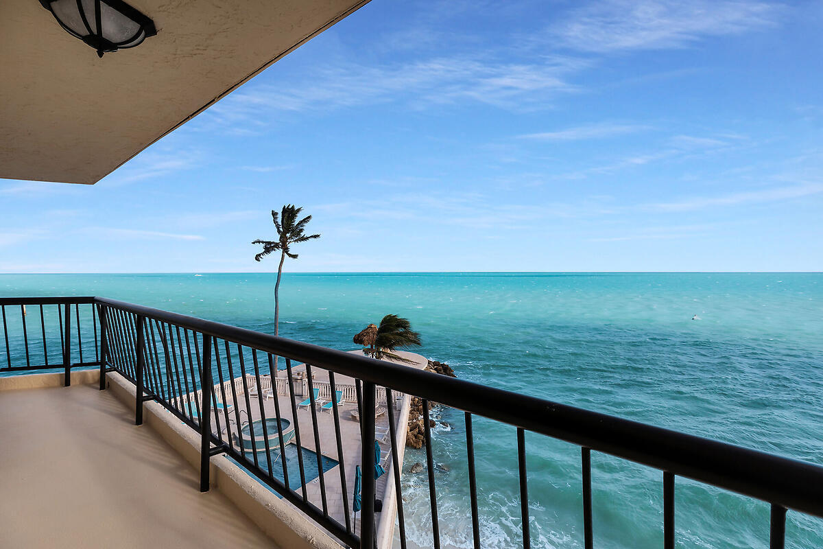 101 E Ocean Drive, C403 Property Photo 1