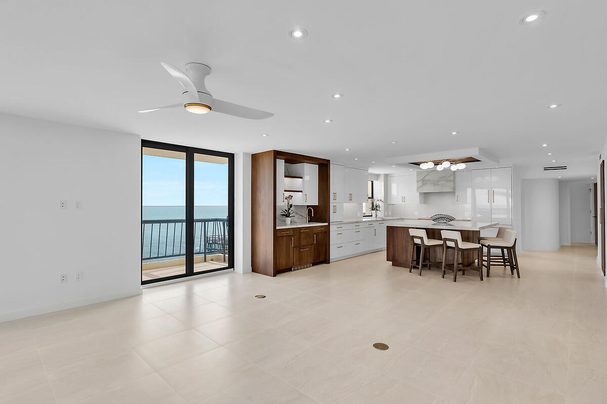 101 E Ocean Drive, C403 Property Photo 25
