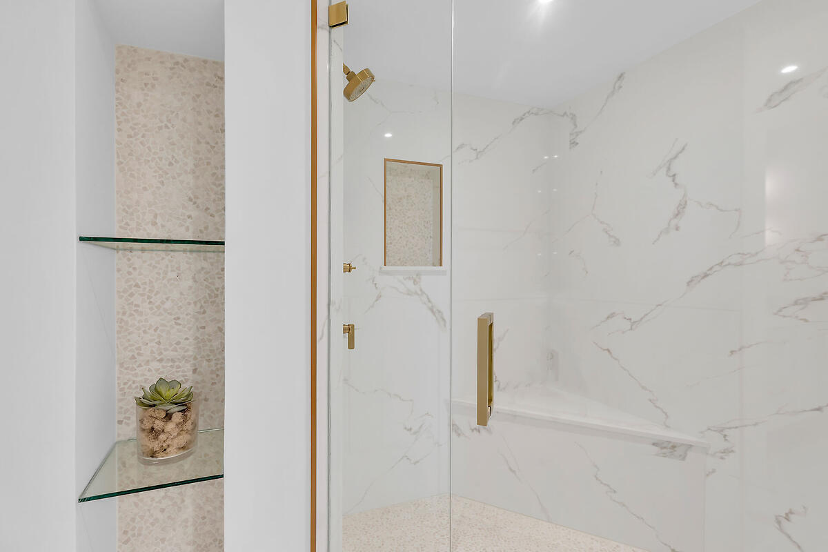 101 E Ocean Drive, C403 Property Photo 29