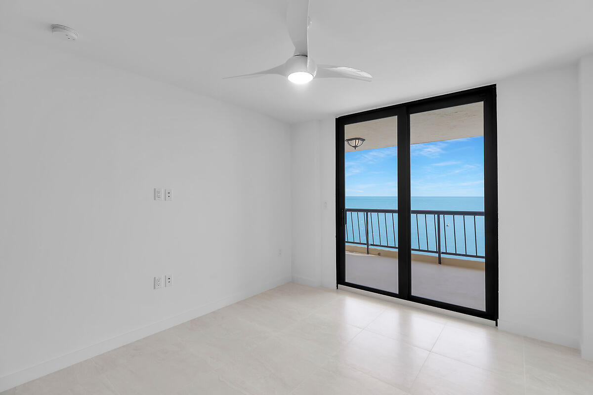 101 E Ocean Drive, C403 Property Photo 45