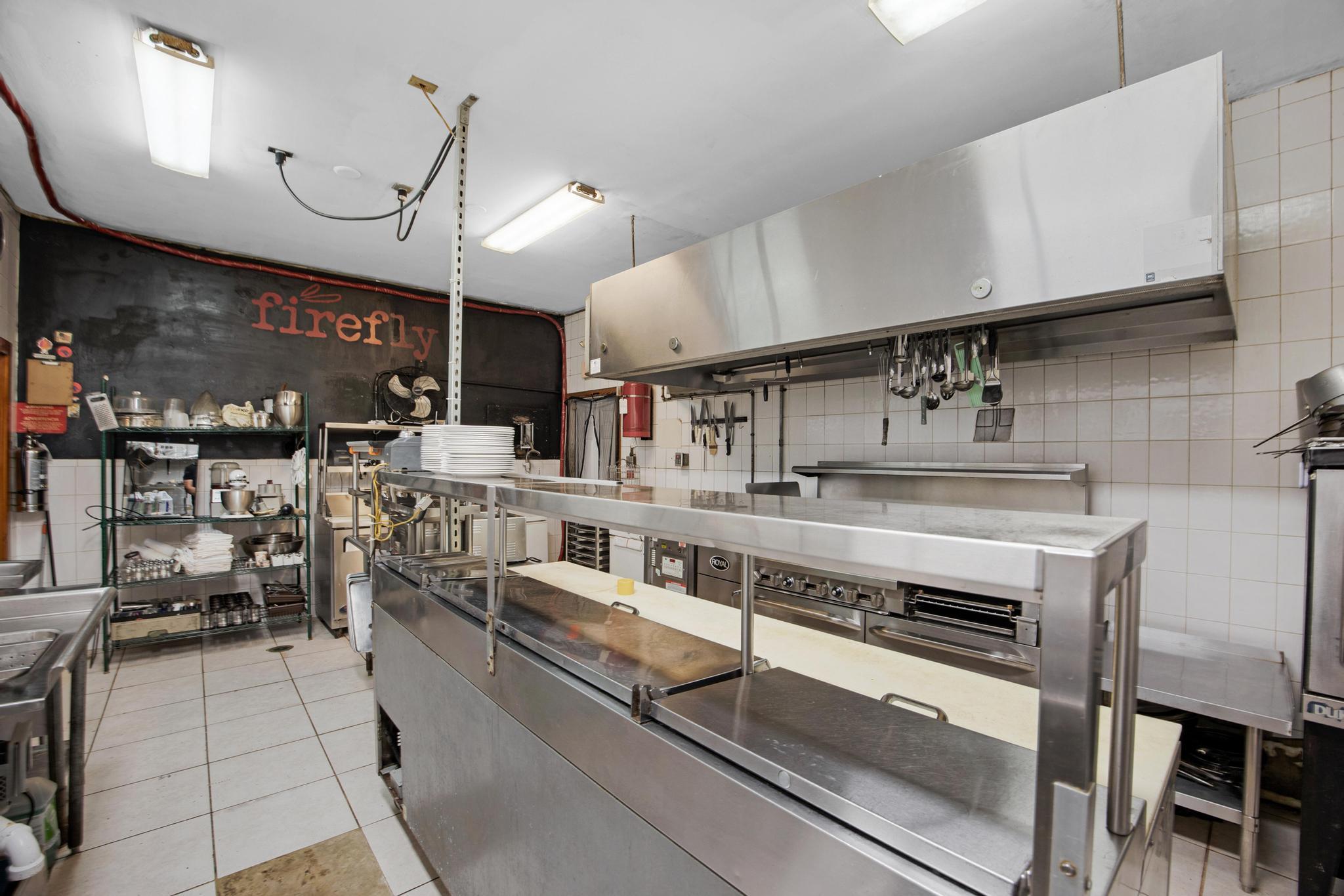 223 Petronia Street Property Photo 18