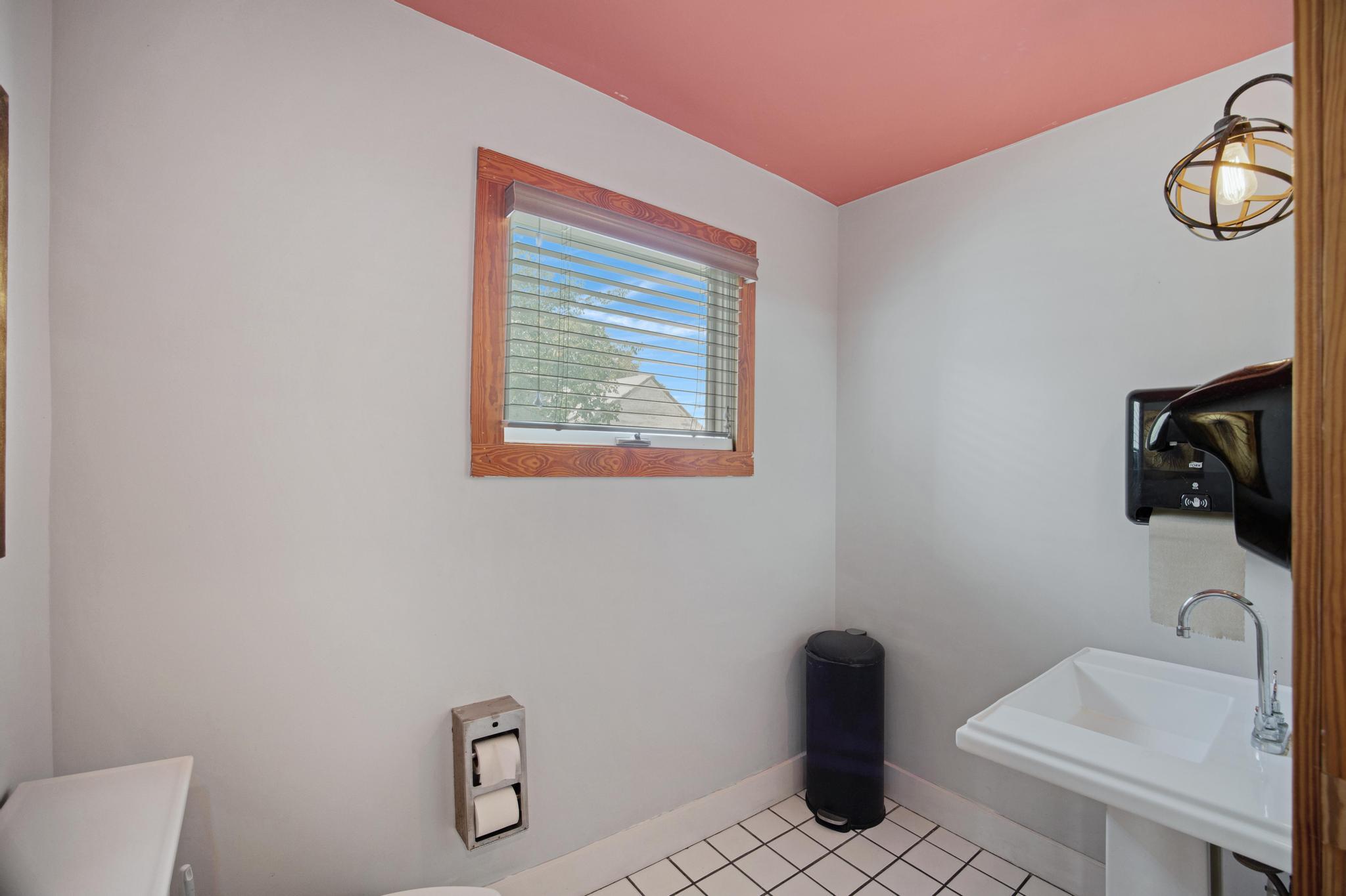 223 Petronia Street Property Photo 39