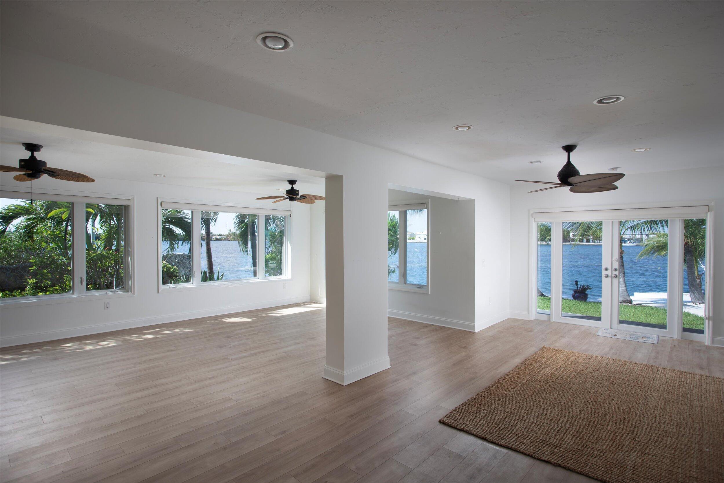 101 Avenue G Property Photo 4