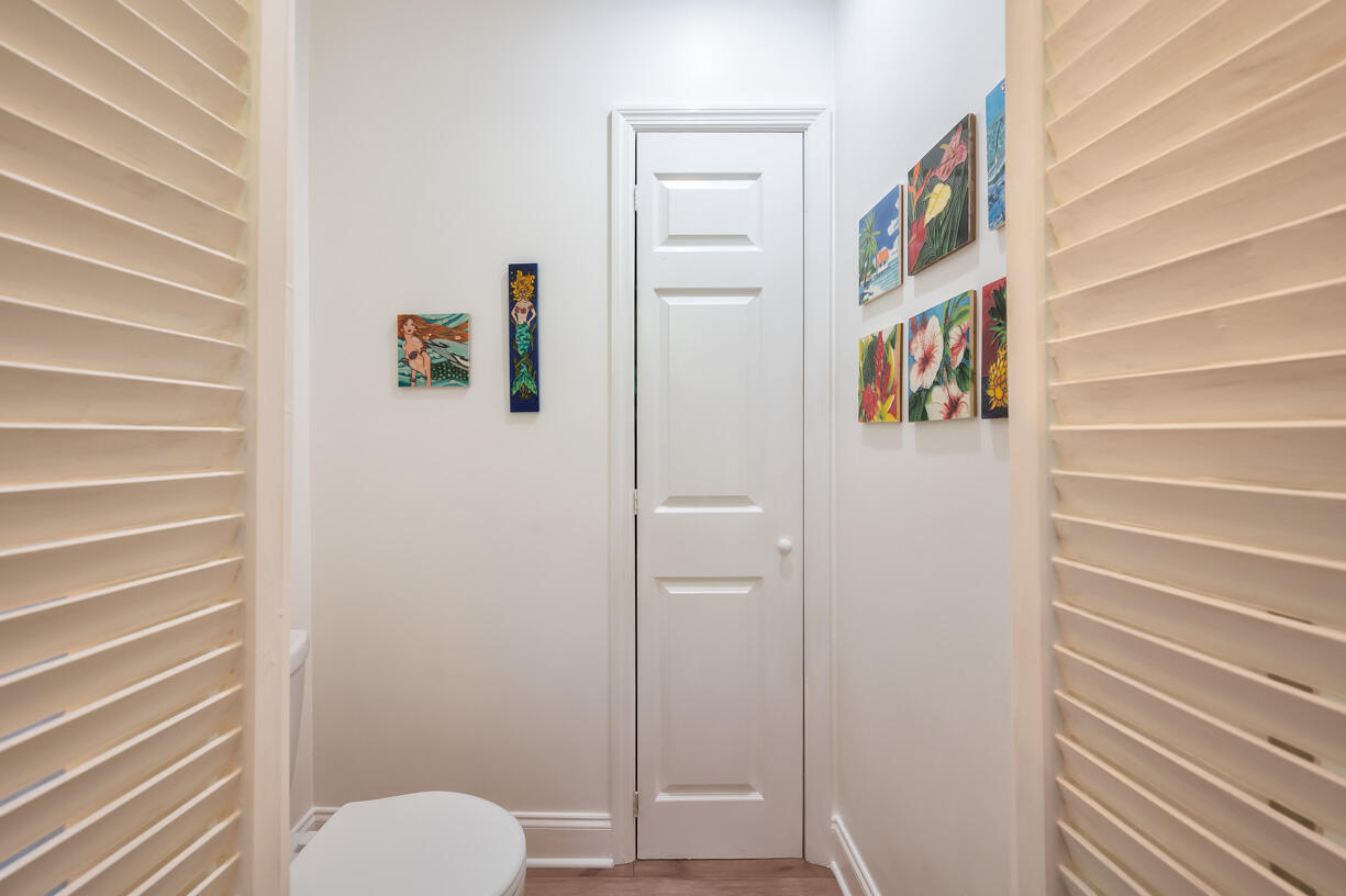 101 Avenue G Property Photo 8