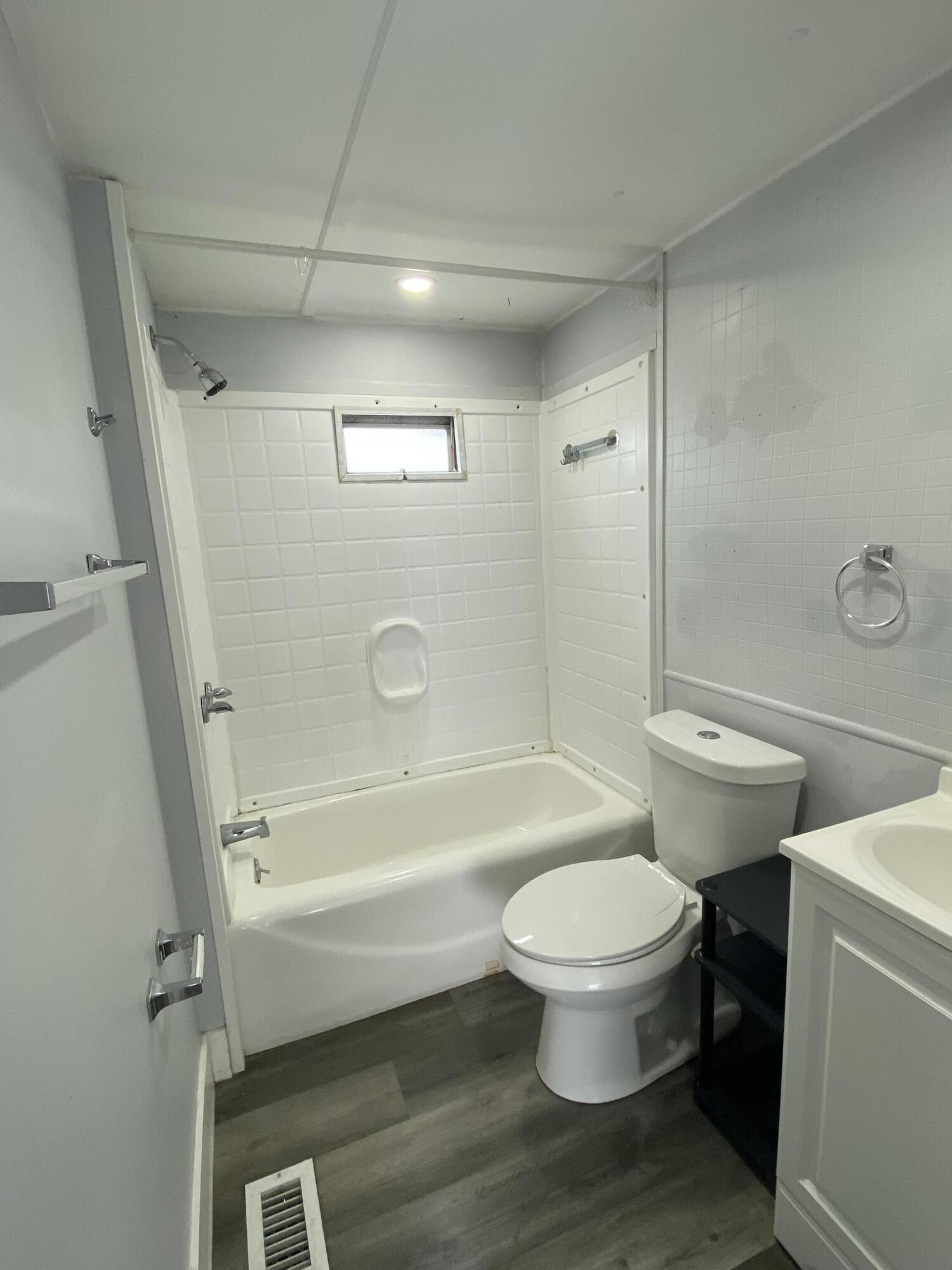 110 Tweedy Pie Property Photo 17