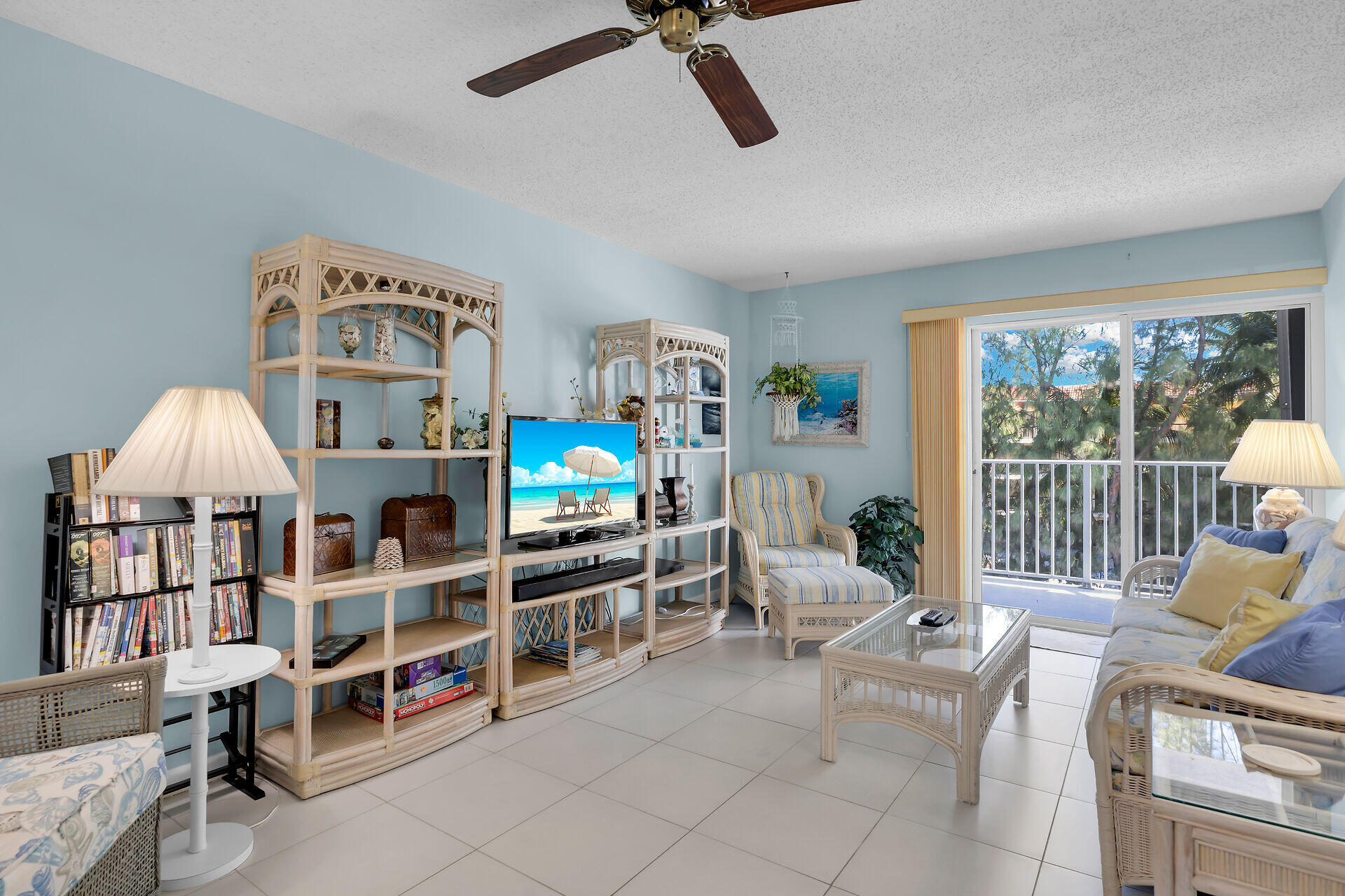 201 E Ocean Drive, 311 Property Photo 9