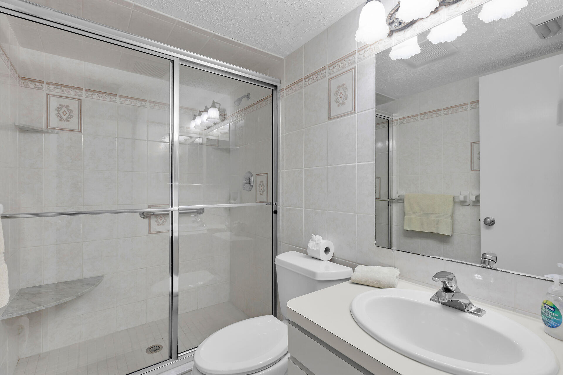 201 E Ocean Drive, 311 Property Photo 23