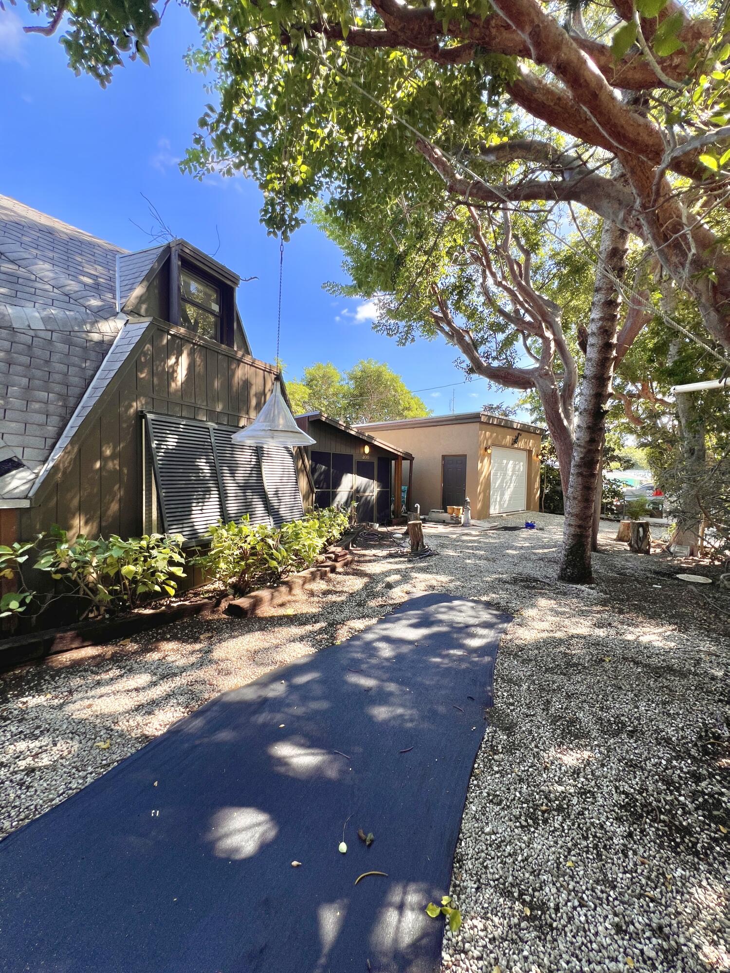 200 Cuba Road Property Photo 6