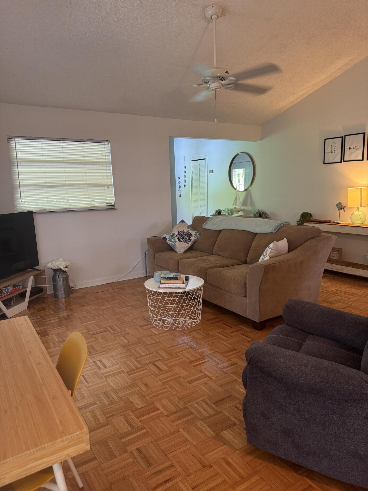 32 Pompano Avenue Property Photo 5