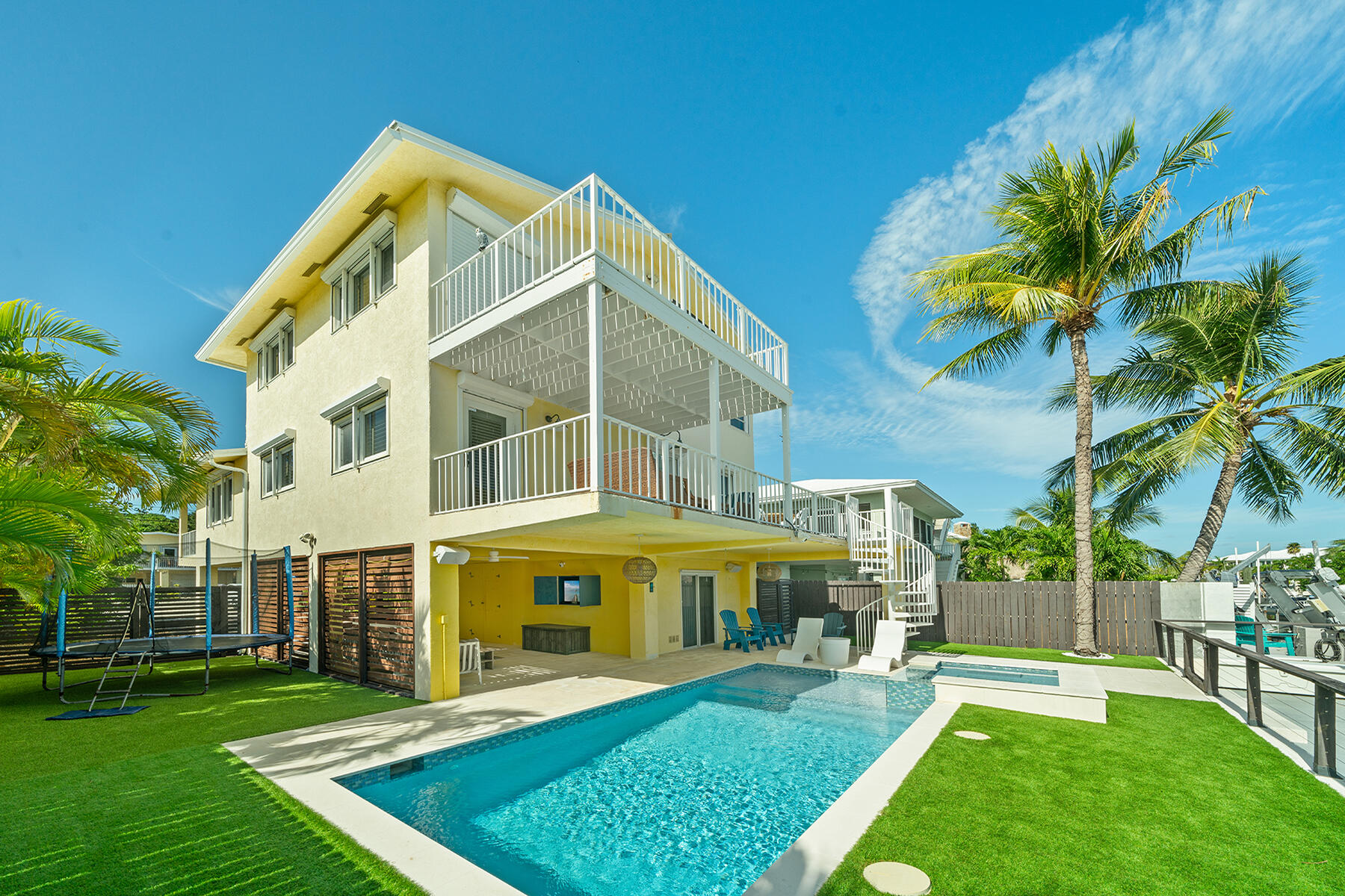 264 S Coconut Palm Boulevard Property Photo 1