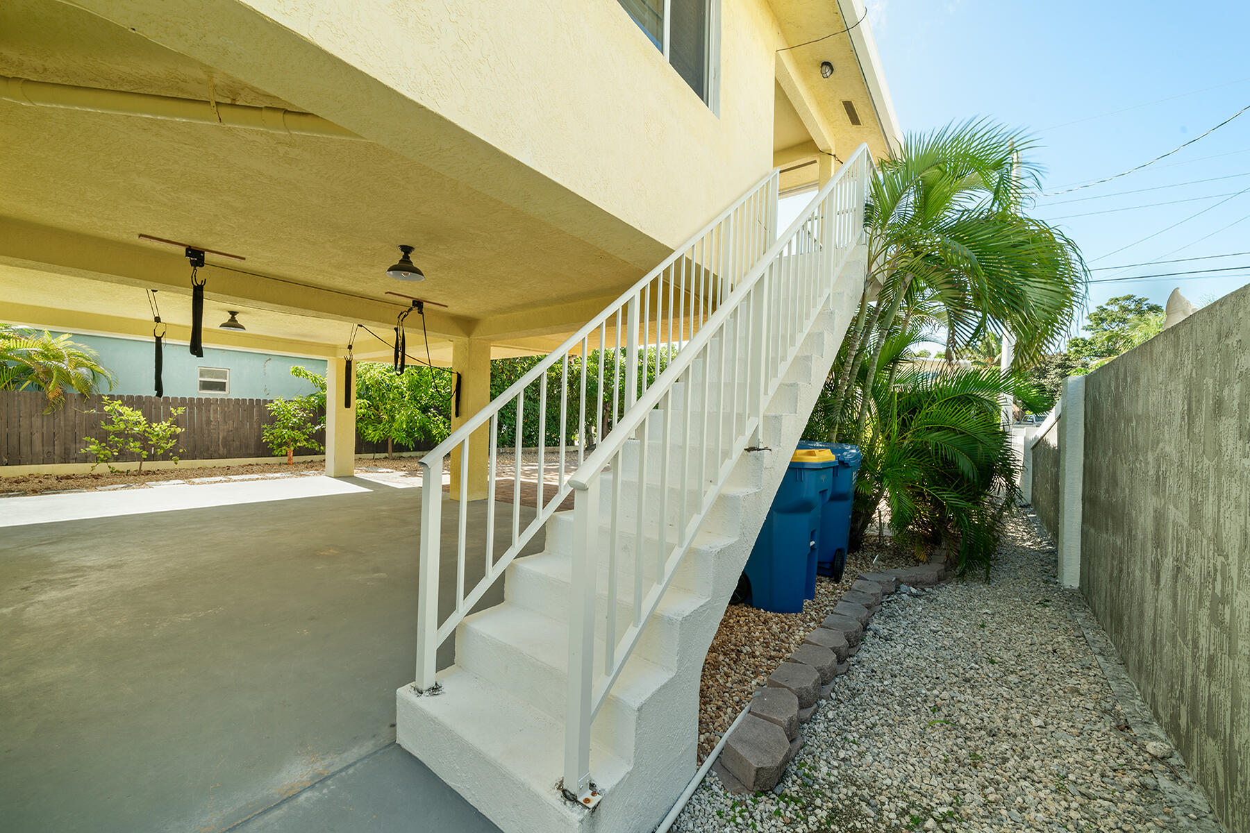 264 S Coconut Palm Boulevard Property Photo 14