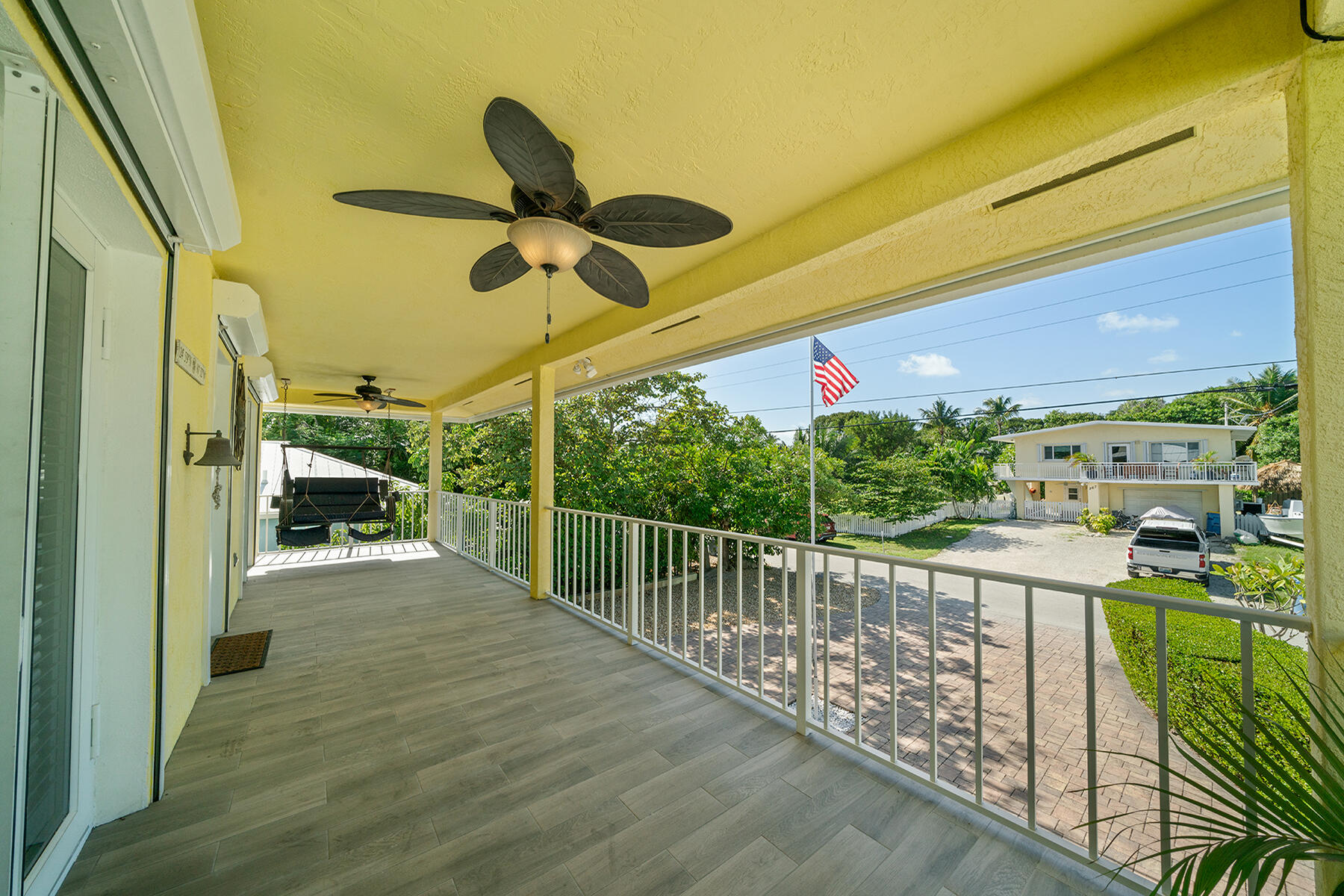 264 S Coconut Palm Boulevard Property Photo 15