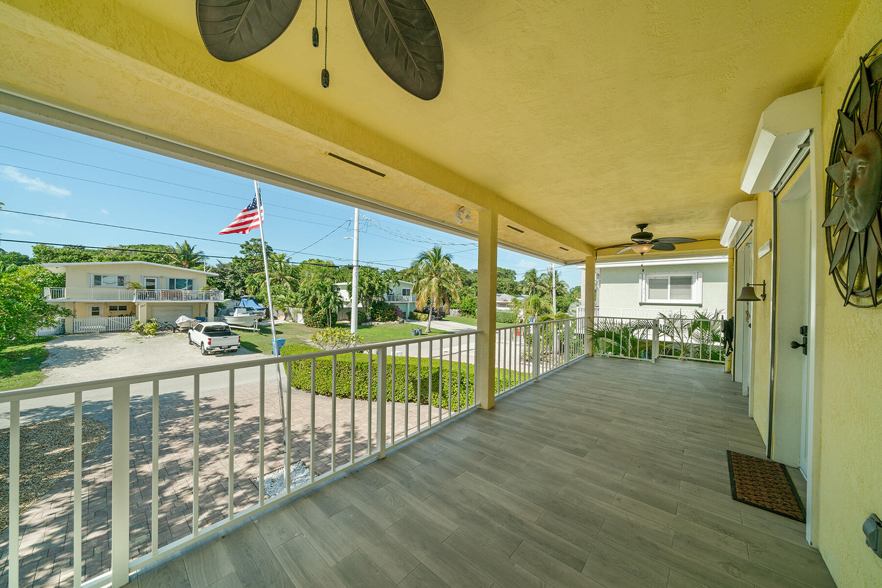 264 S Coconut Palm Boulevard Property Photo 16
