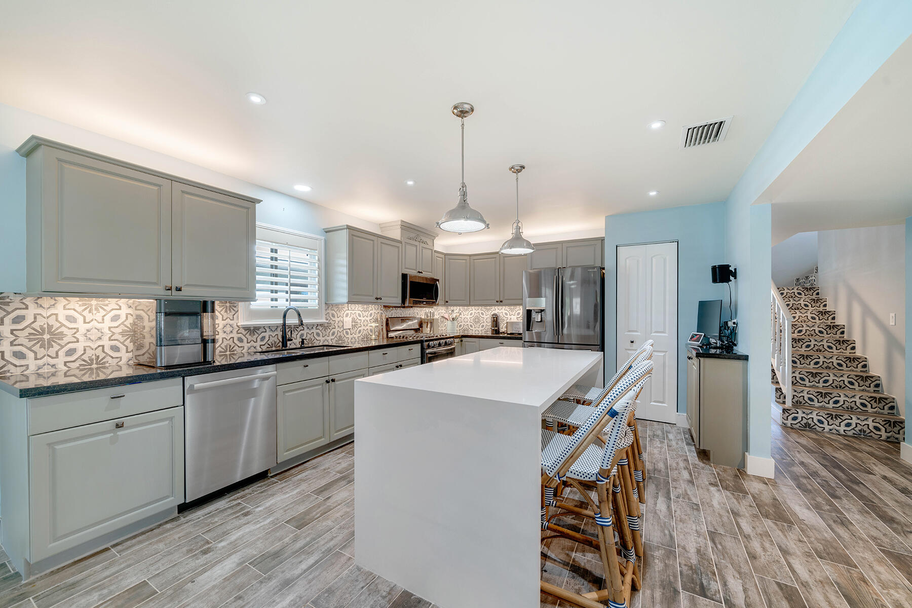 264 S Coconut Palm Boulevard Property Photo 24