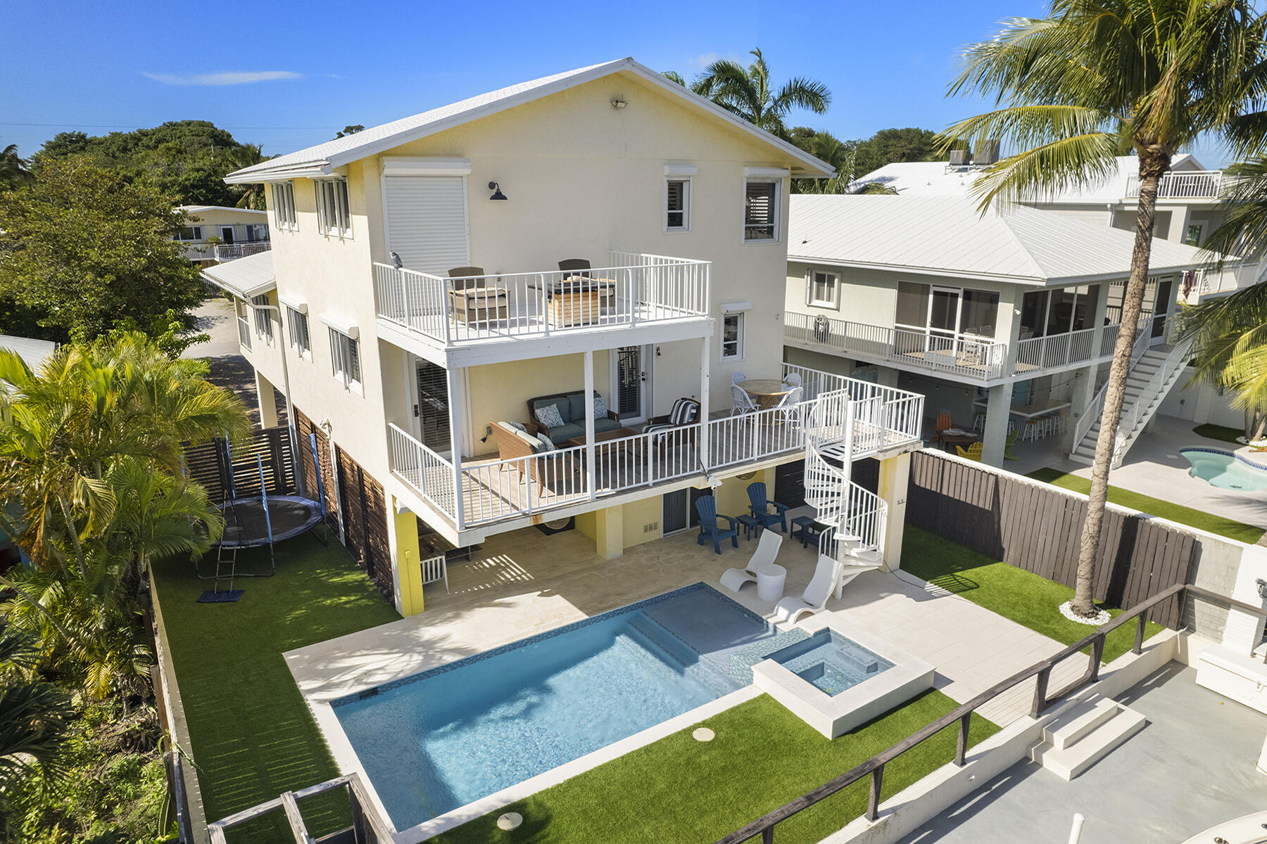 264 S Coconut Palm Boulevard Property Photo 43