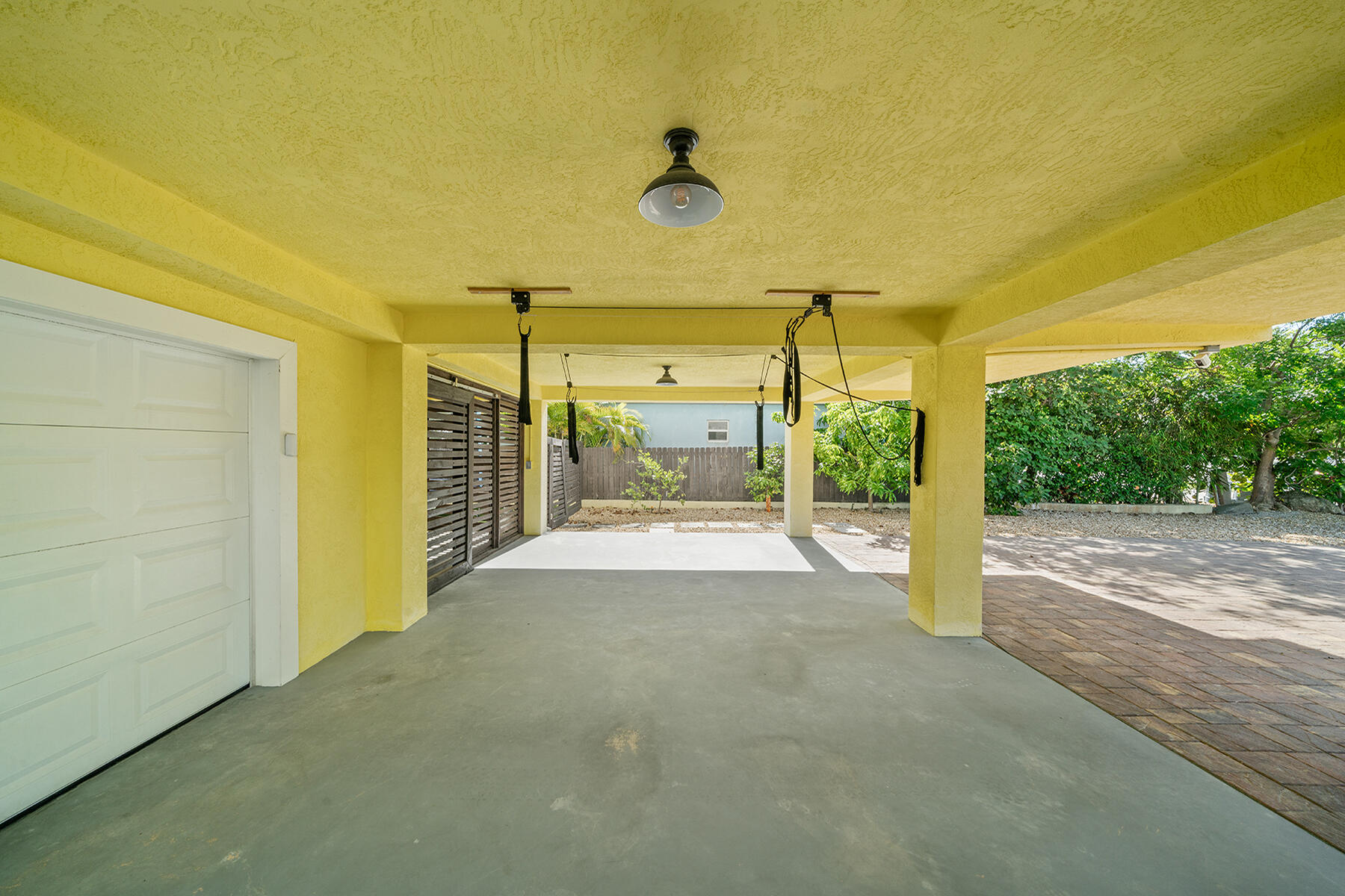 264 S Coconut Palm Boulevard Property Photo 46