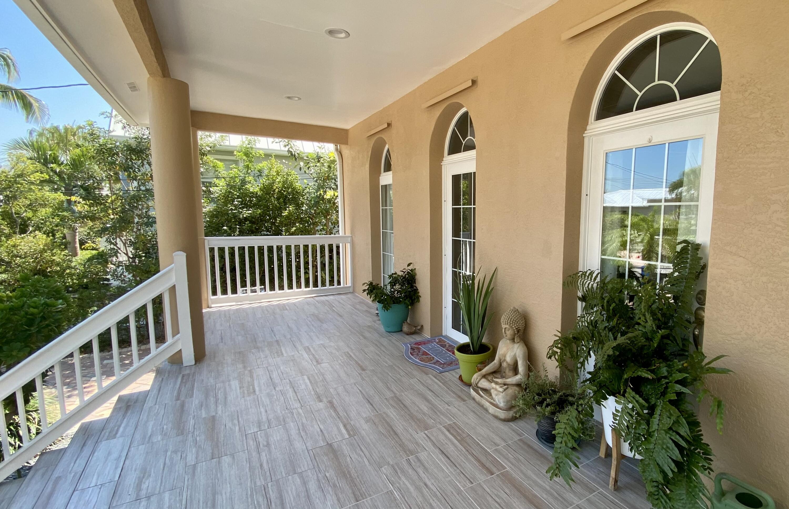 4 Evergreen Court Property Photo 2