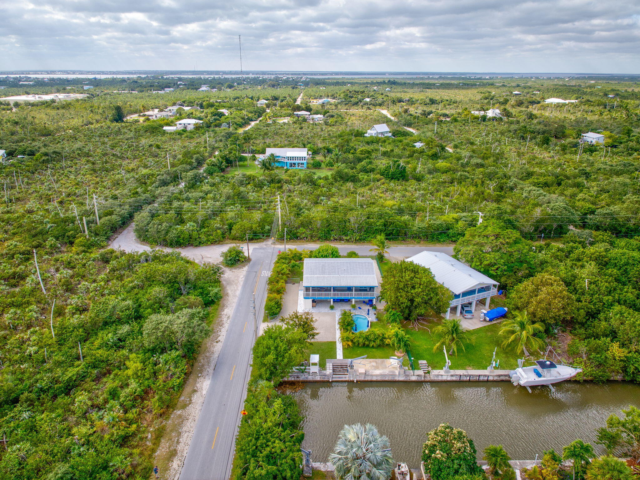 421 Ixora Drive Property Photo 46