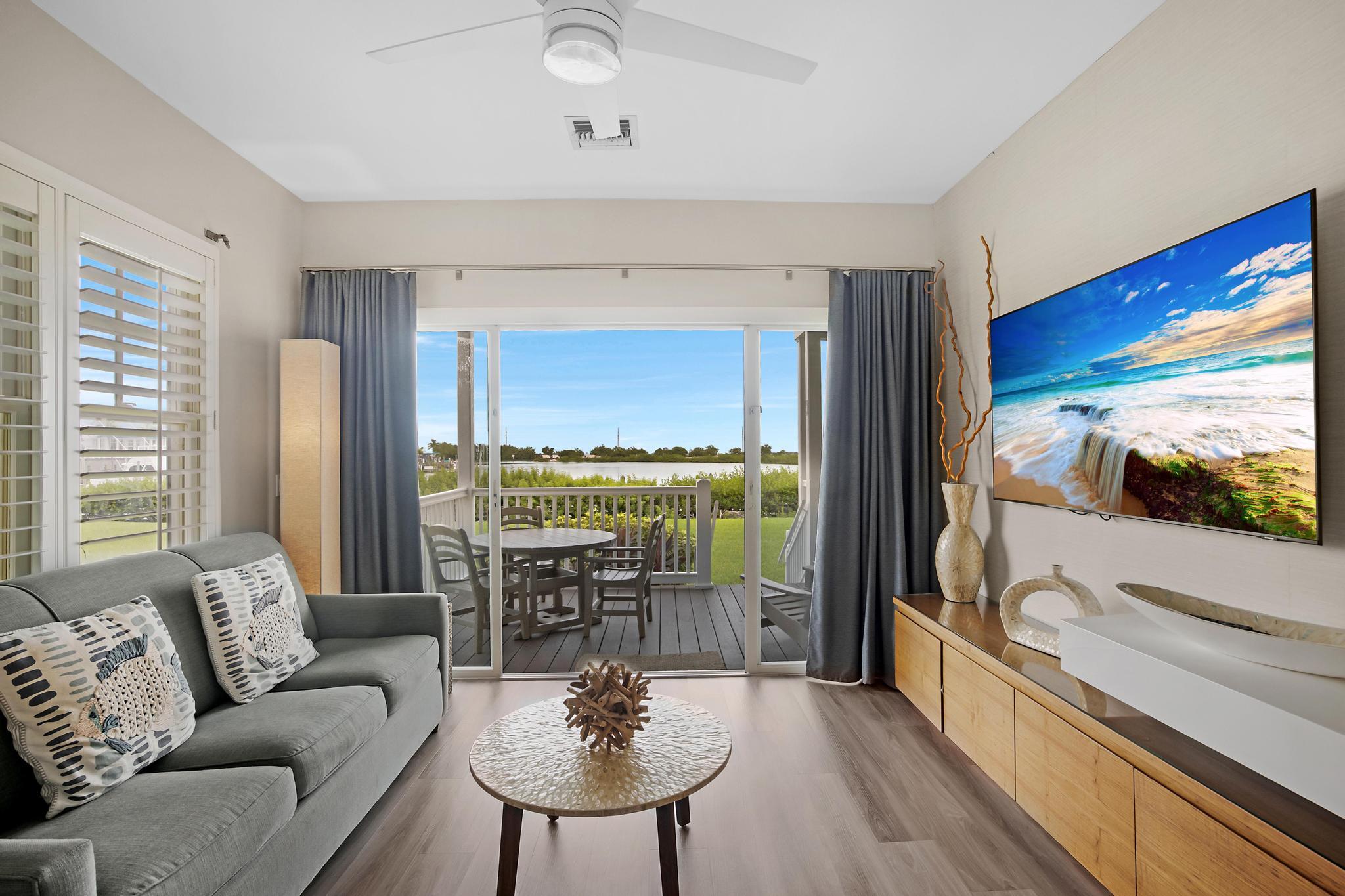 6007 Marina Villa Drive Property Photo 1
