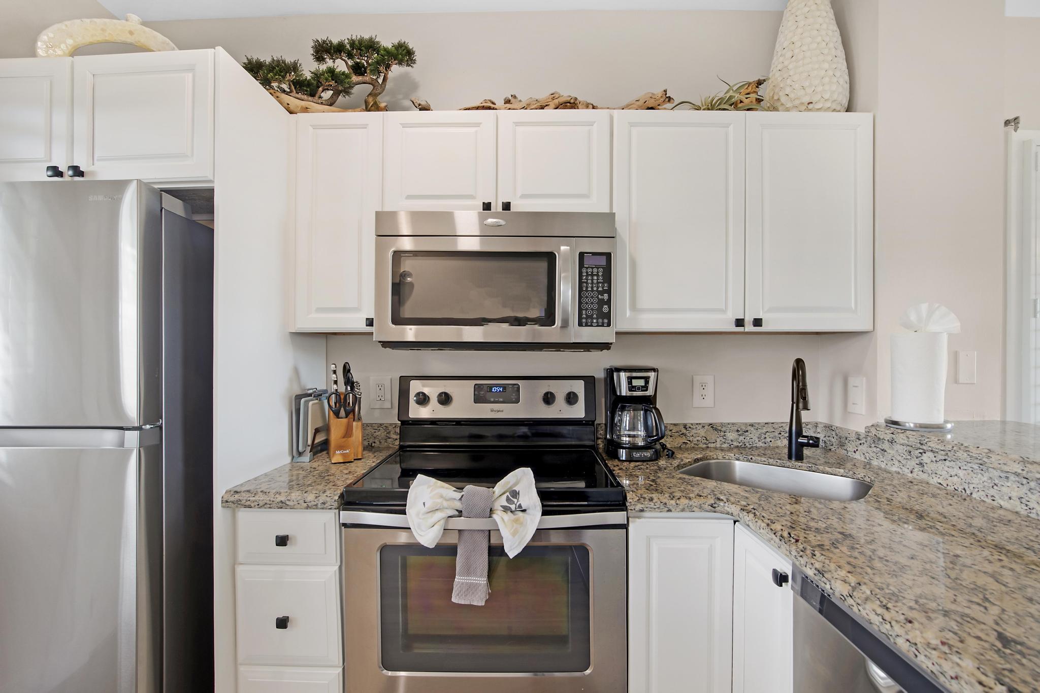 6007 Marina Villa Drive Property Photo 10