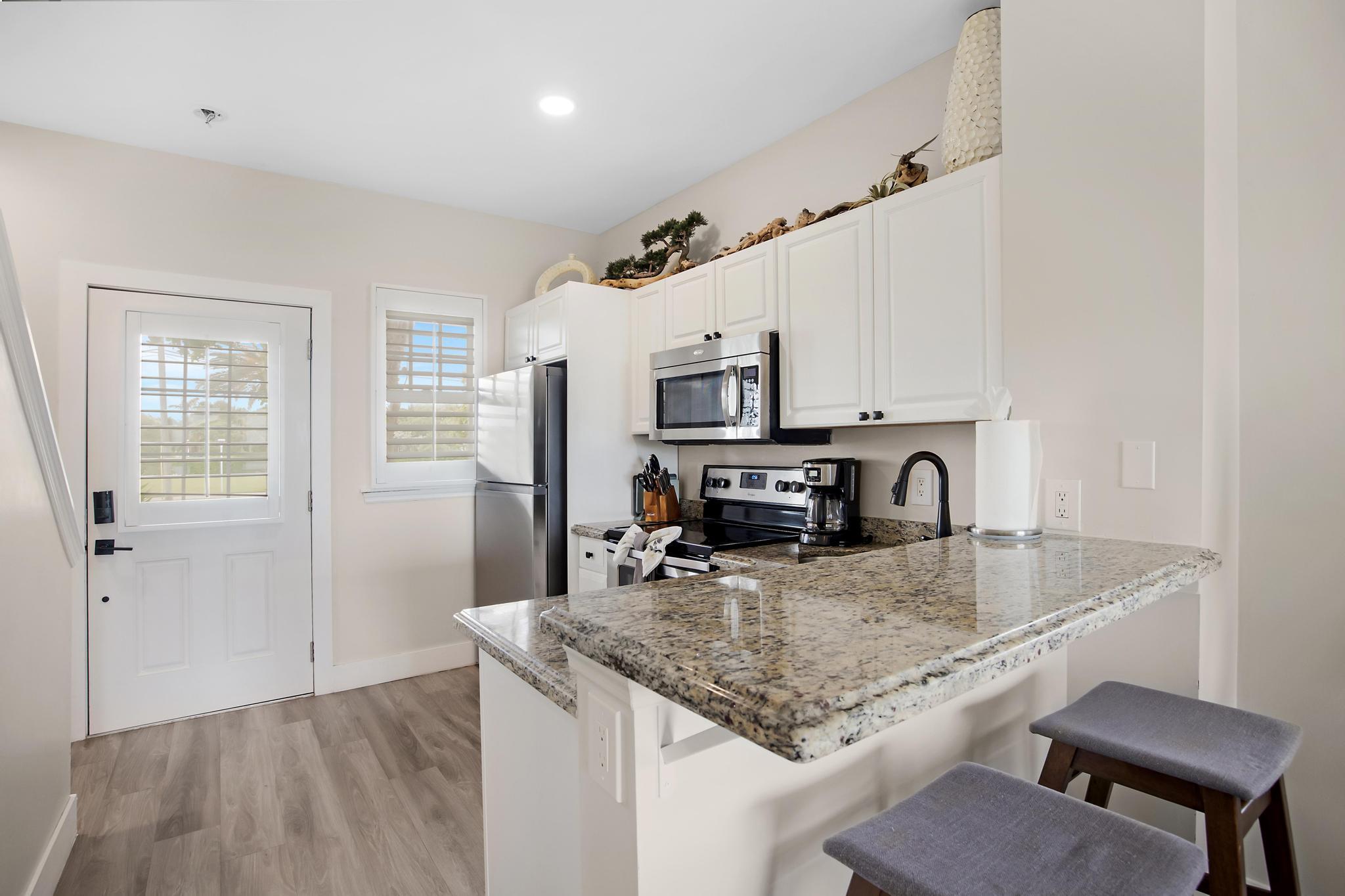 6007 Marina Villa Drive Property Photo 11