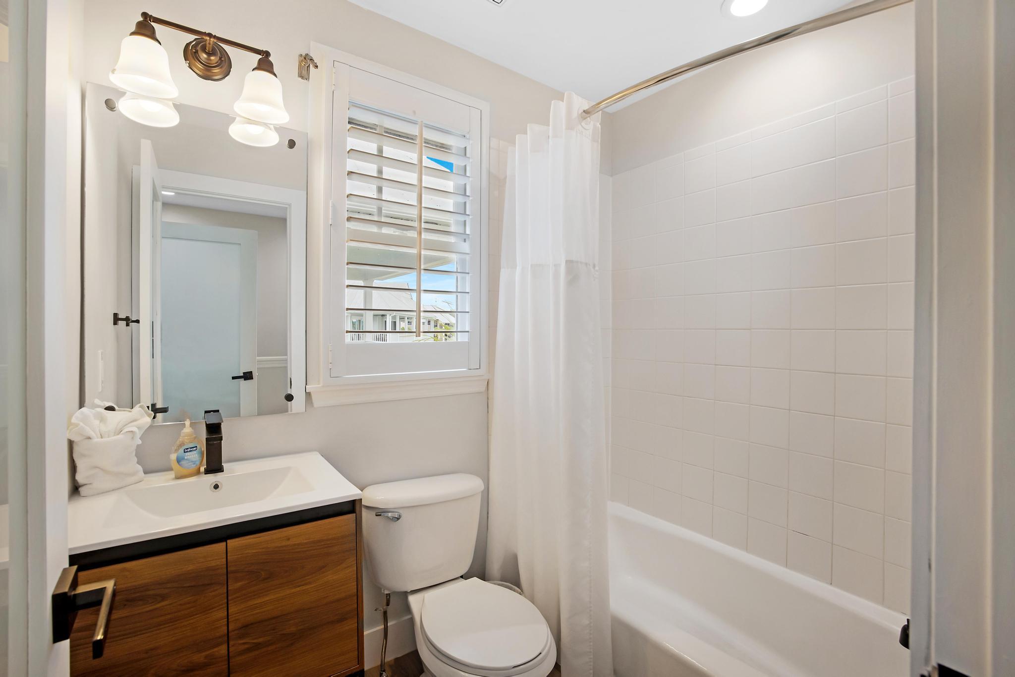 6007 Marina Villa Drive Property Photo 36