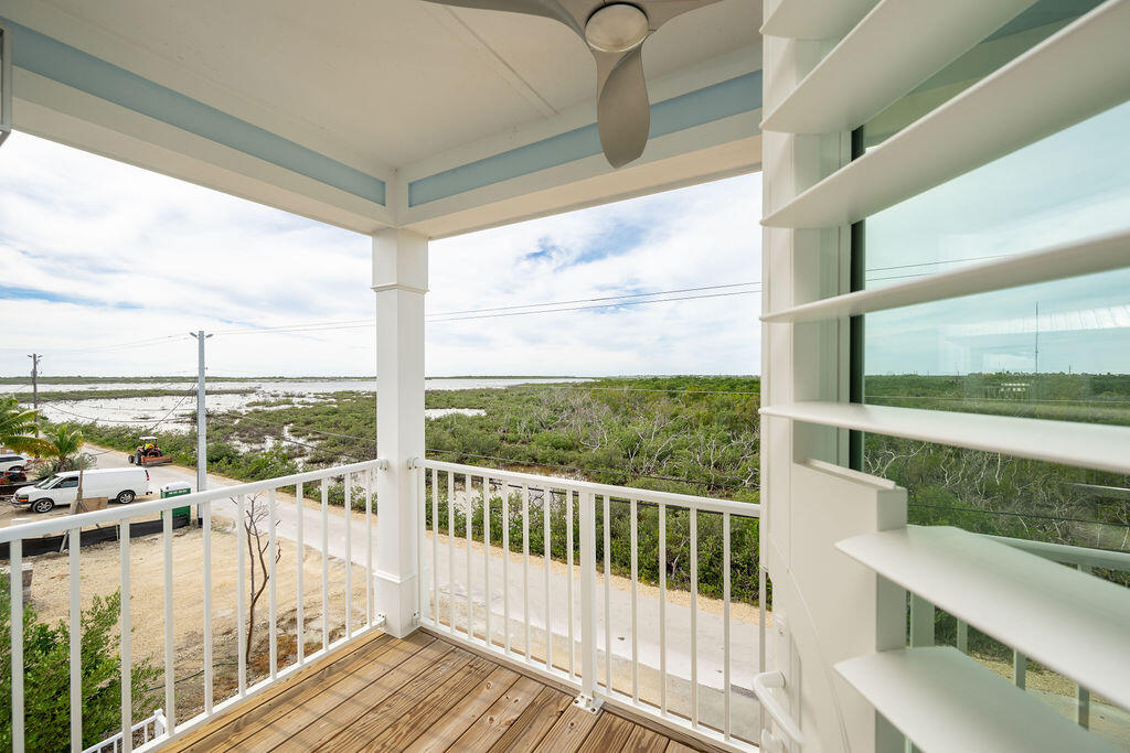 243 Indies Road Property Photo 26