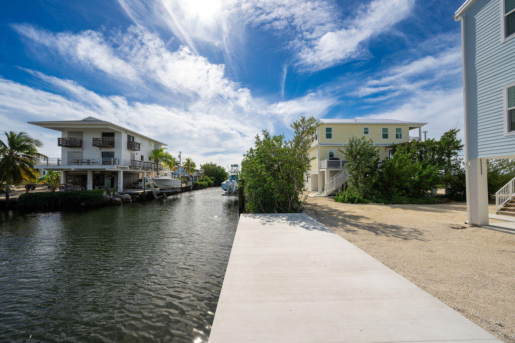 243 Indies Road Property Photo 35