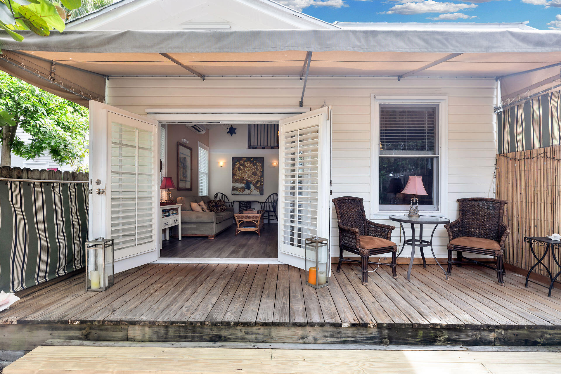 651 William Street, 1 Property Photo
