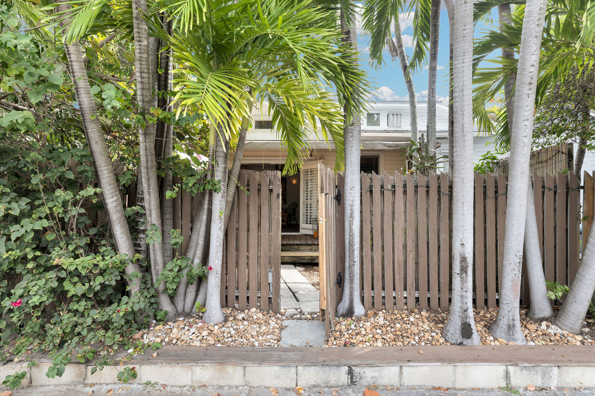 651 William Street, 1 Property Photo 22