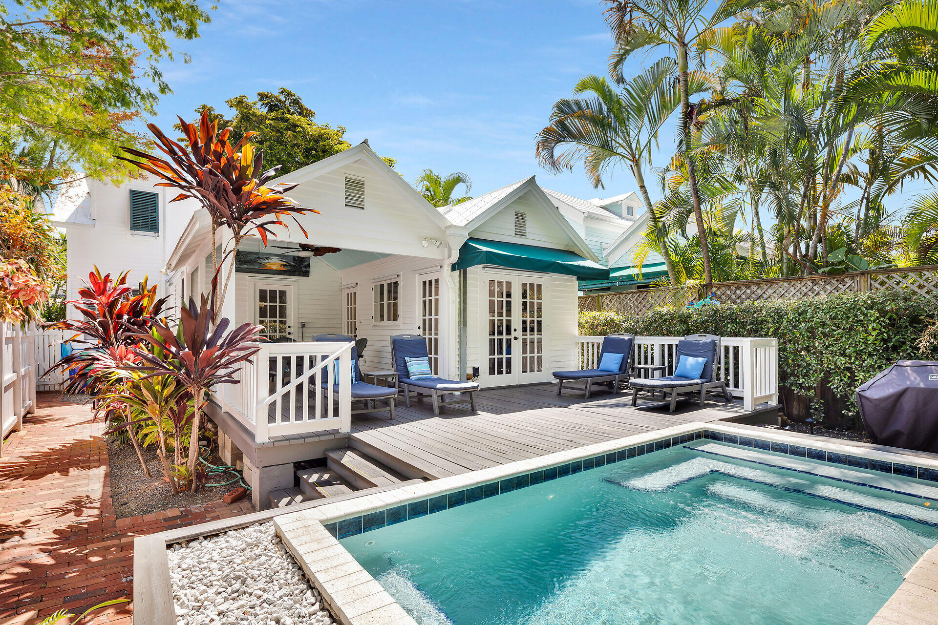 522 Margaret Street Property Photo 19