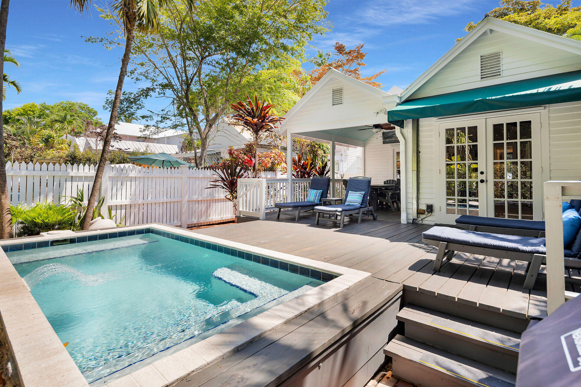 522 Margaret Street Property Photo 20