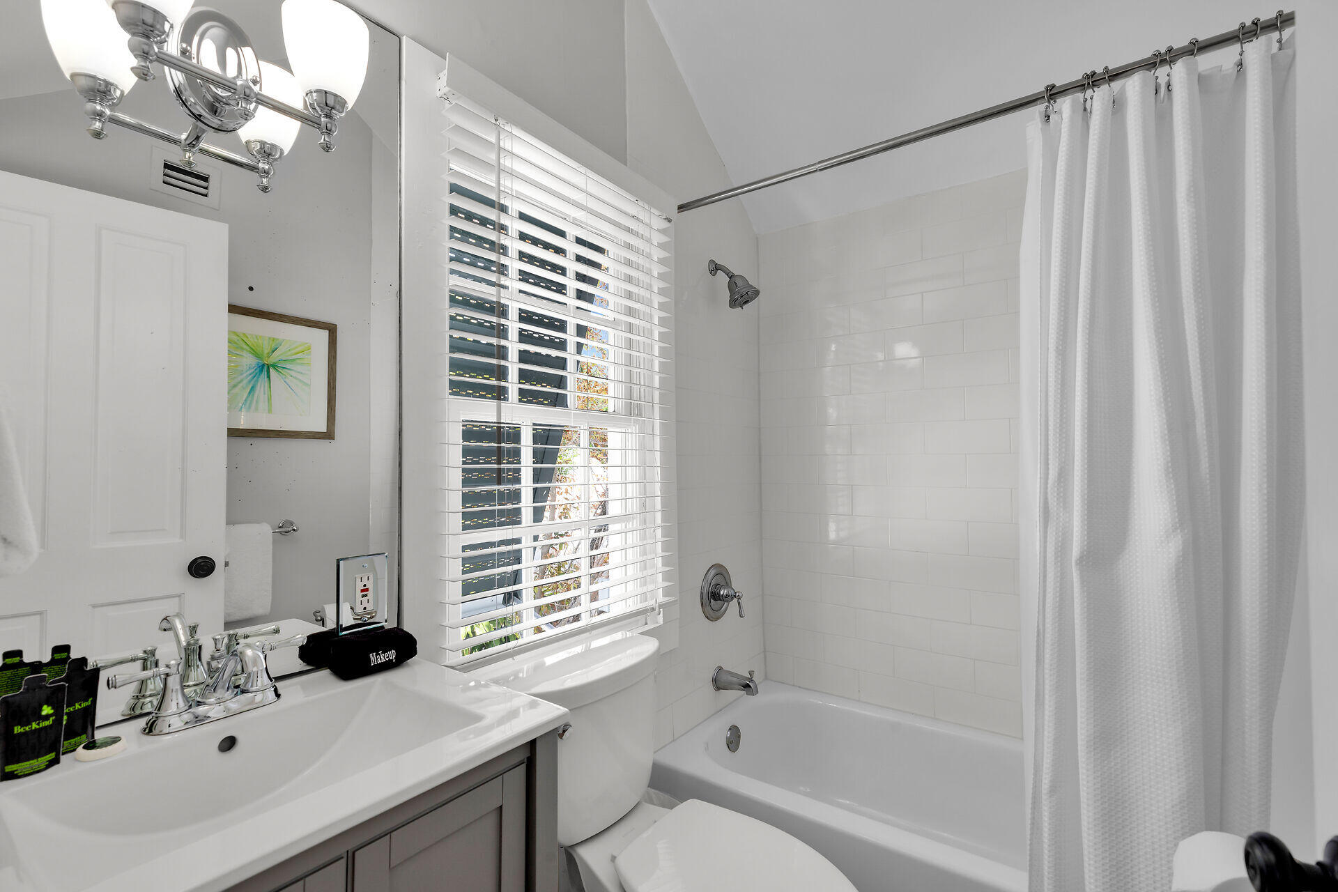 522 Margaret Street Property Photo 27