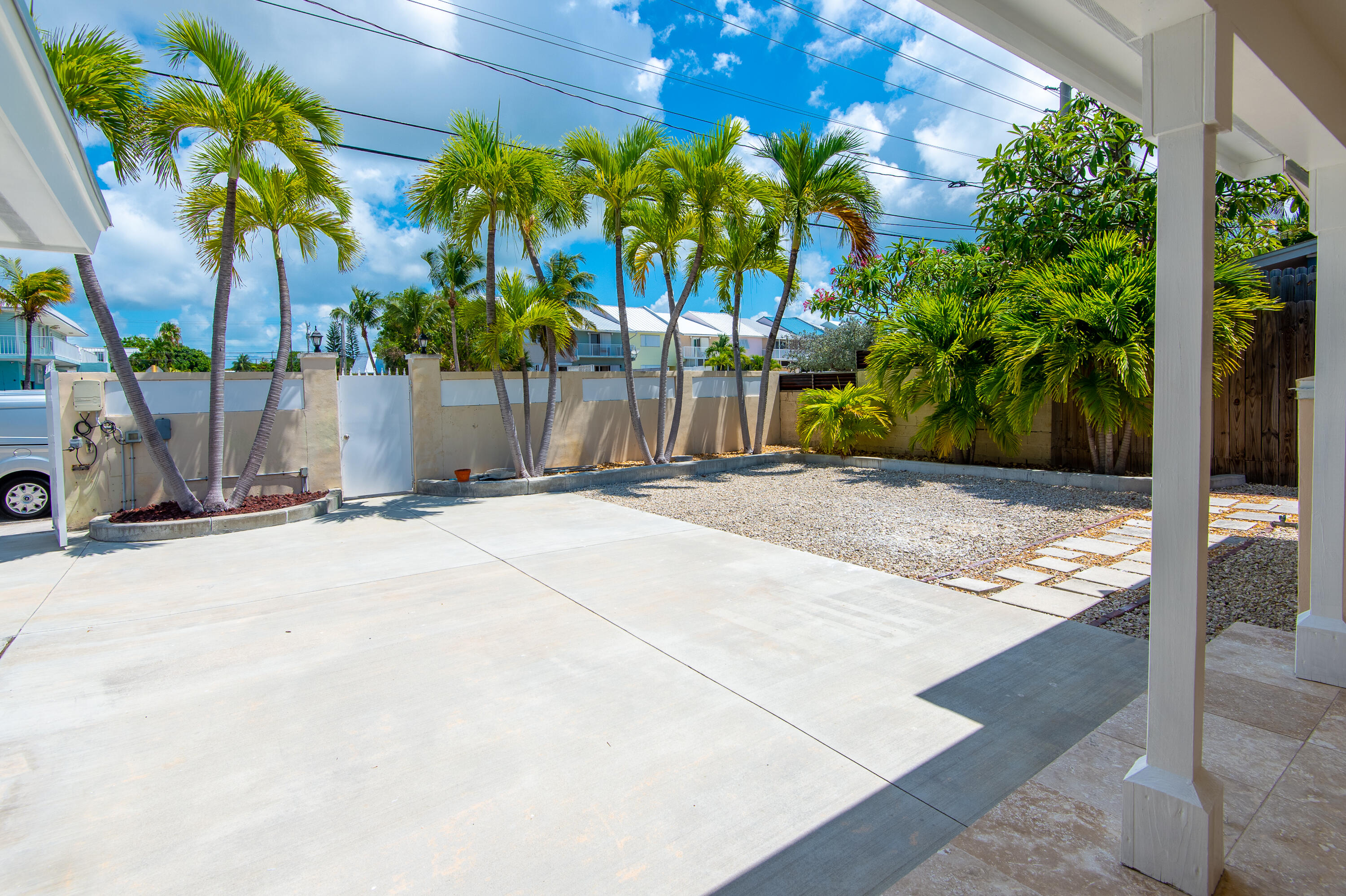 3304 Flagler Avenue Property Photo 7