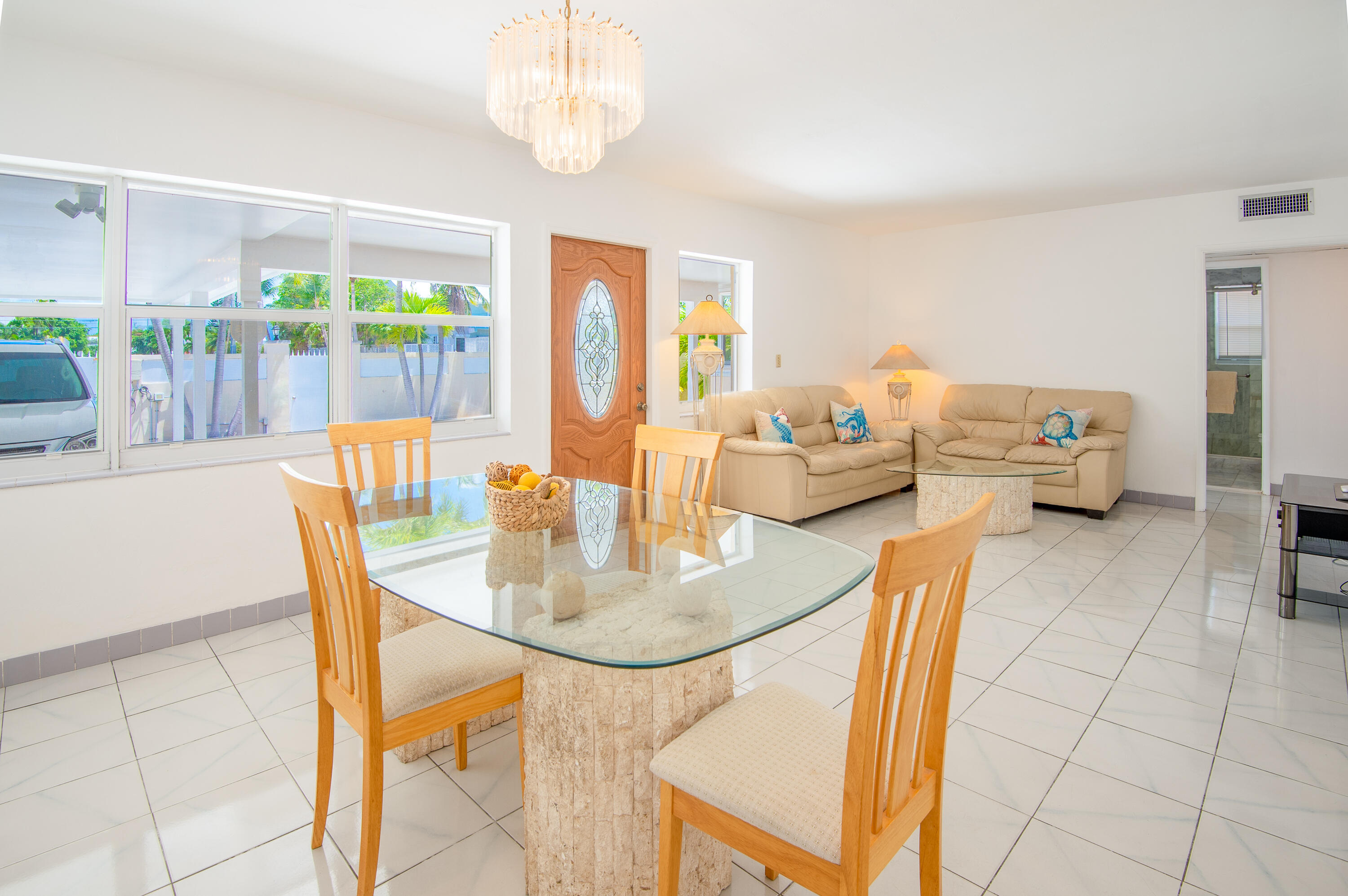 3304 Flagler Avenue Property Photo 10