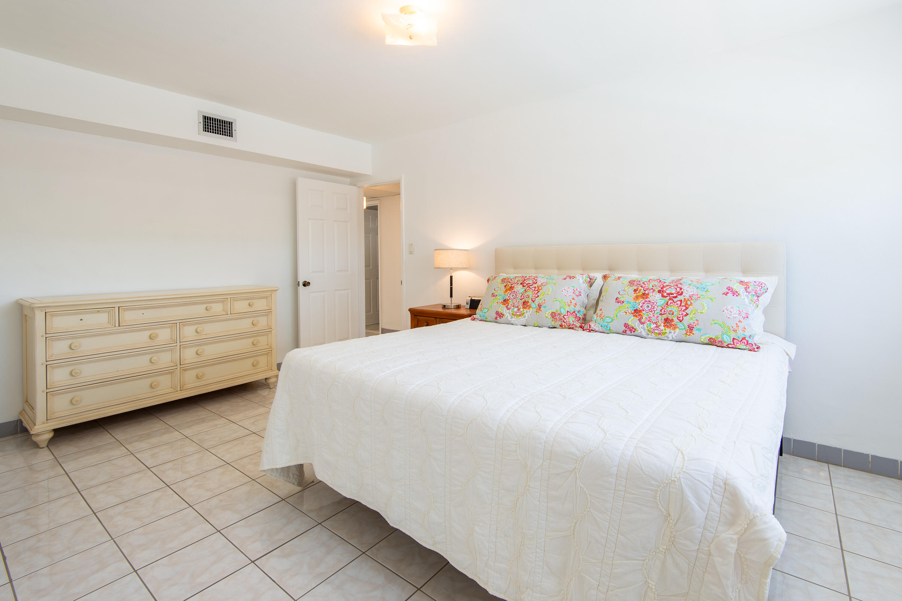 3304 Flagler Avenue Property Photo 14