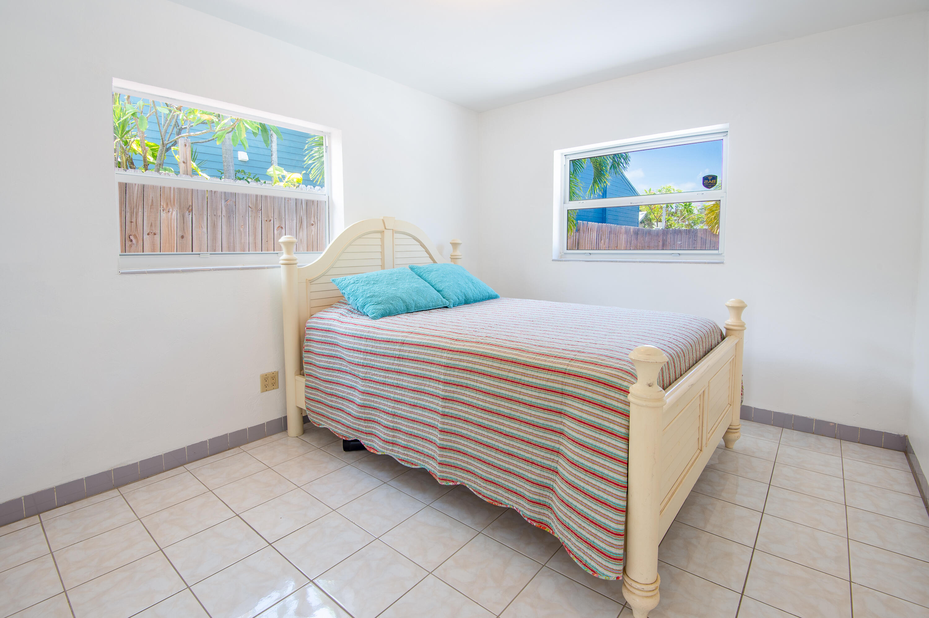3304 Flagler Avenue Property Photo 17