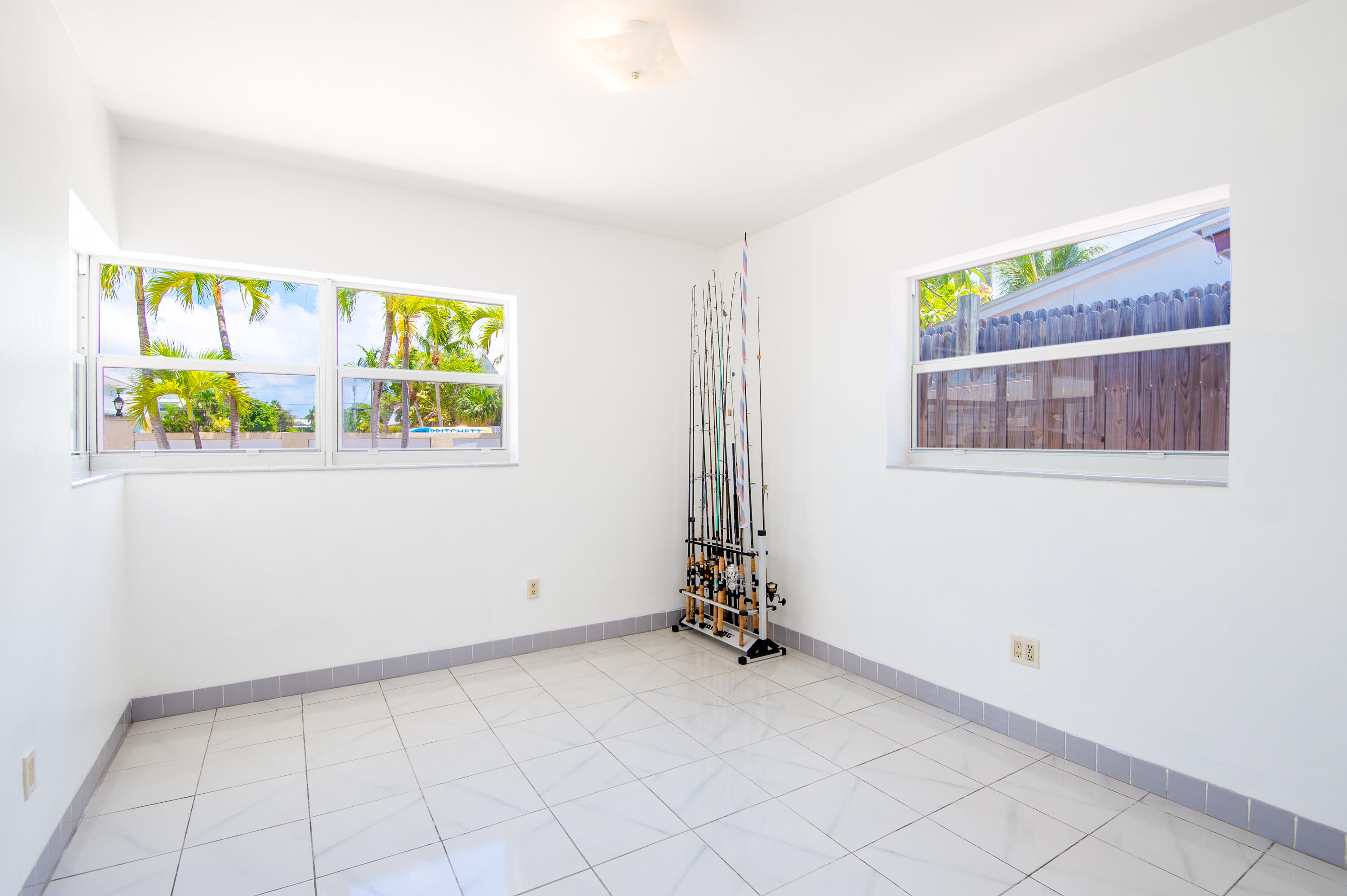 3304 Flagler Avenue Property Photo 21
