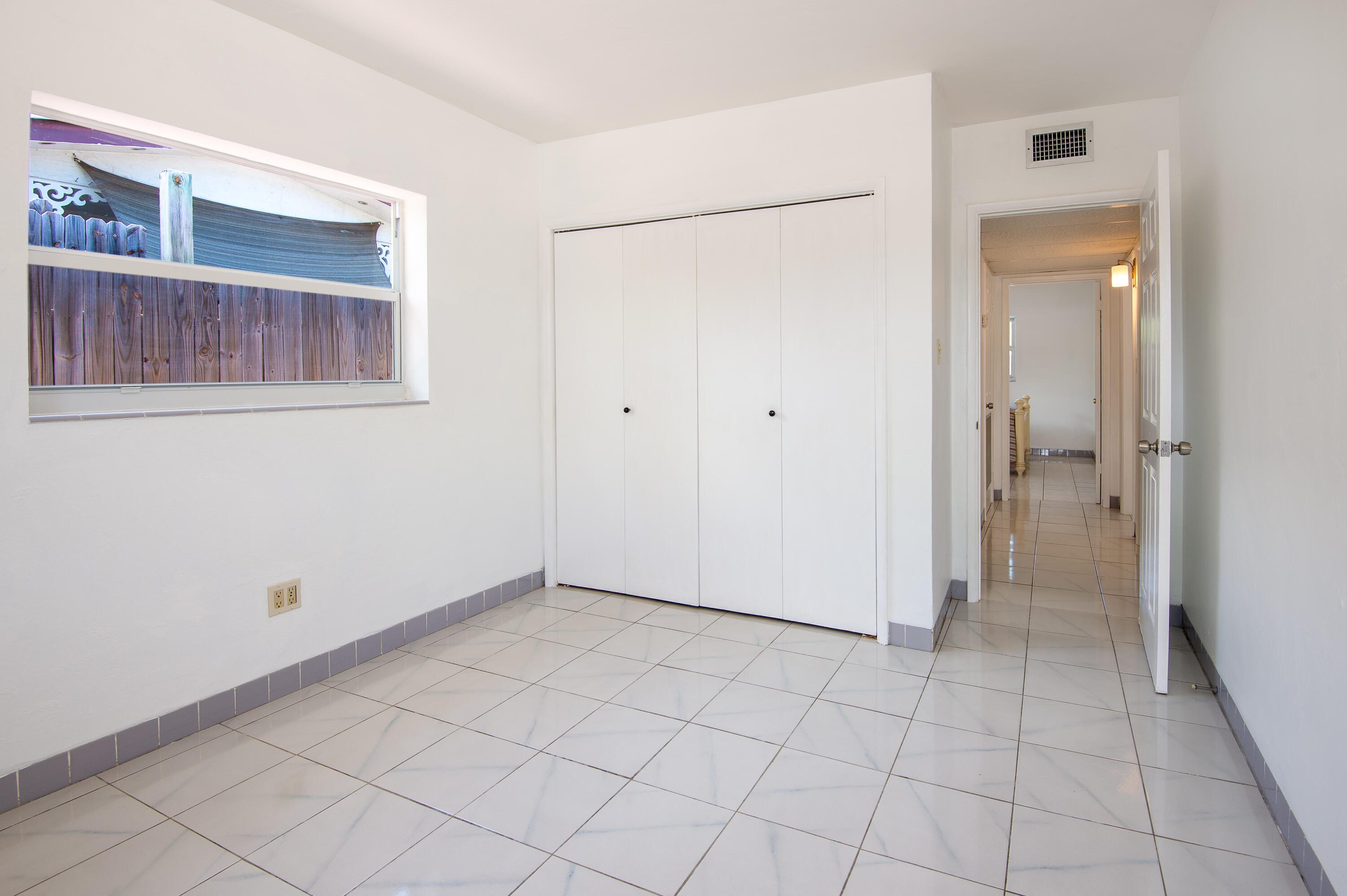 3304 Flagler Avenue Property Photo 22