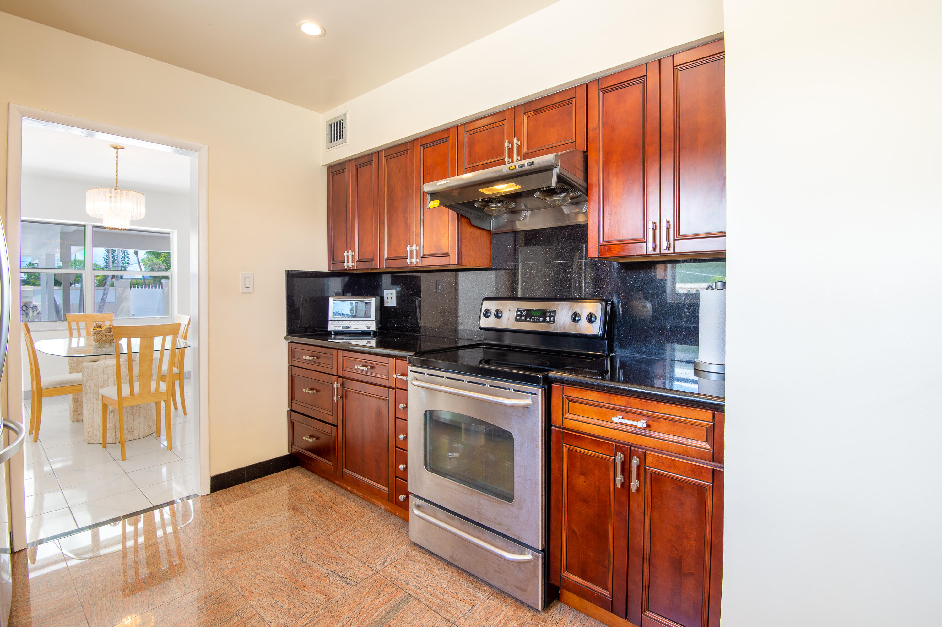 3304 Flagler Avenue Property Photo 25