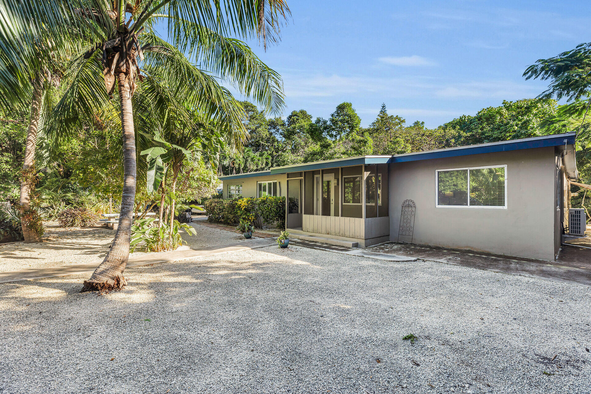 19 Bowen Drive Property Photo 3